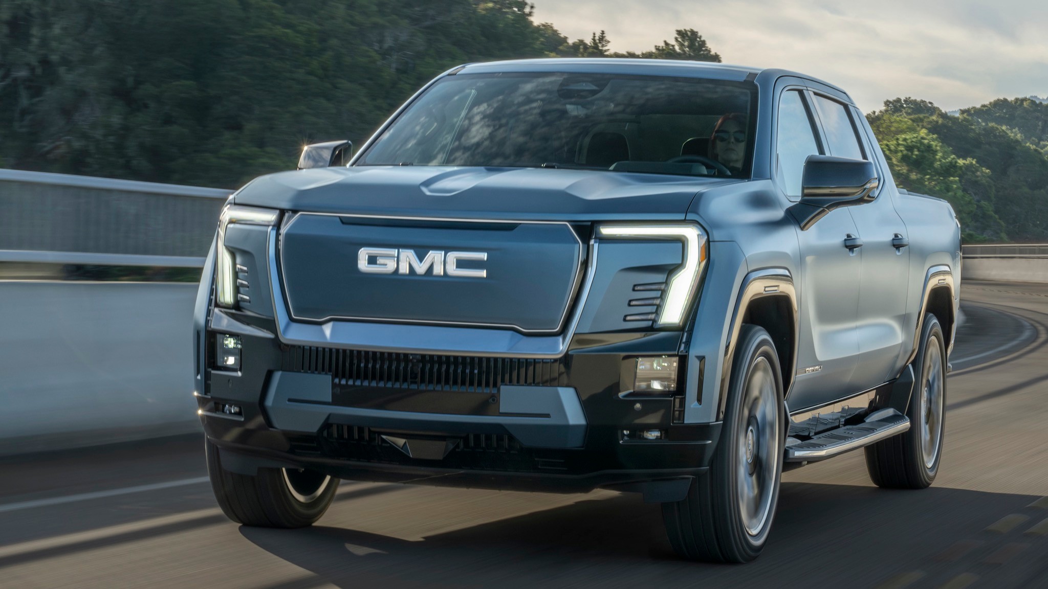 2025 gmc sierra ev denali 3