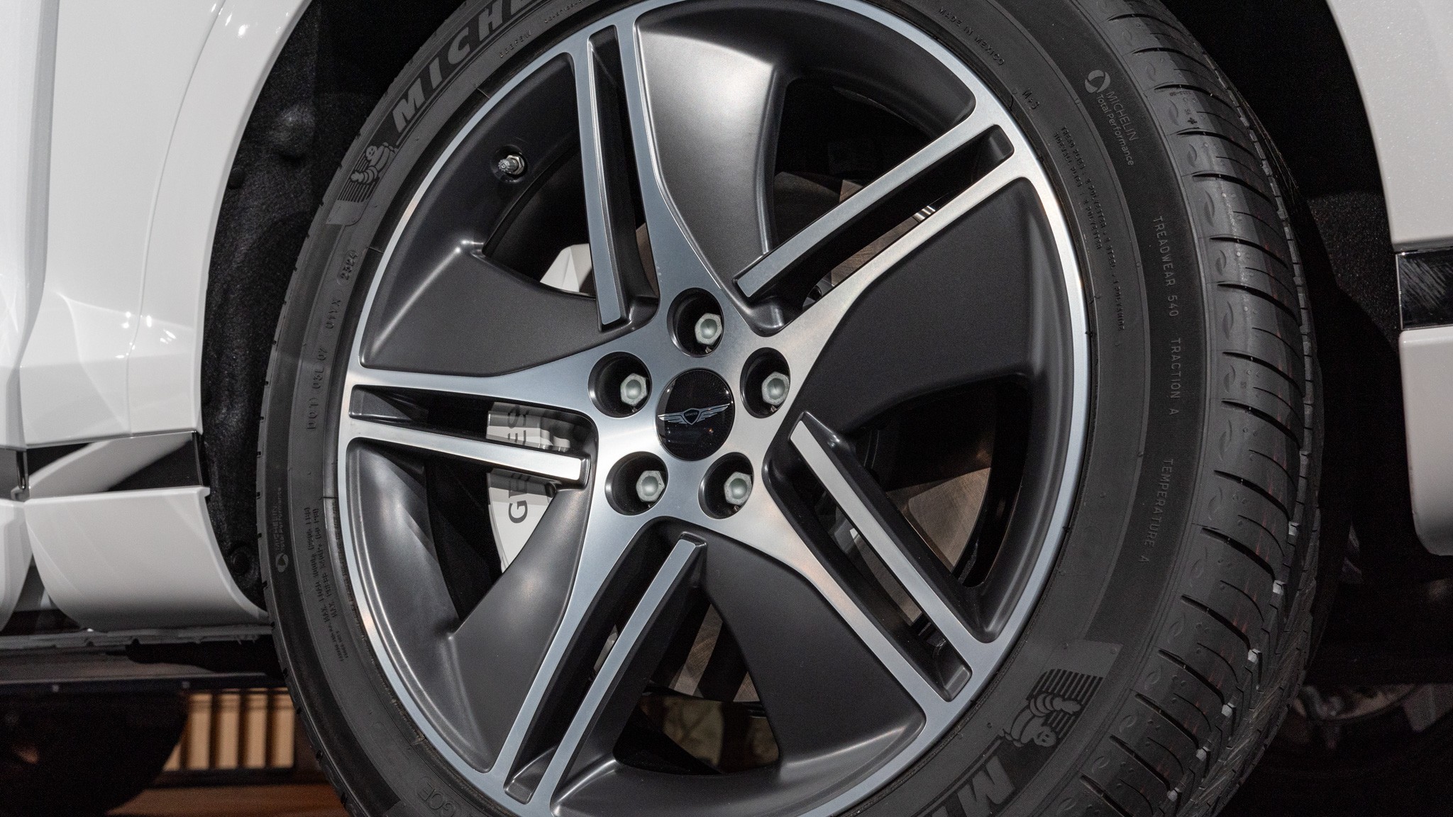 2026 Genesis GV70 Electric luxury SUV debut 9