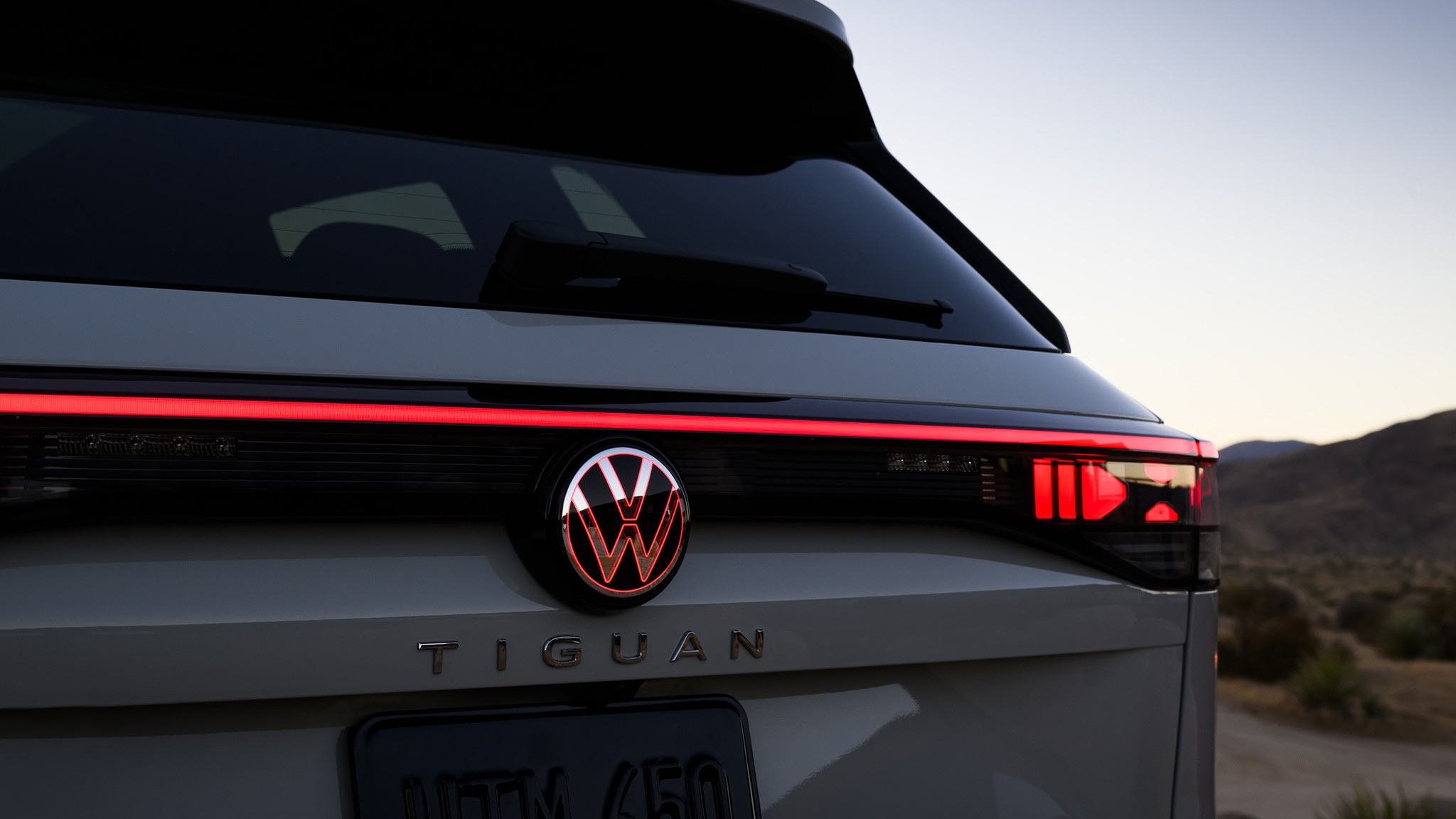 2025 Volkswagen Tiguan exterior 12