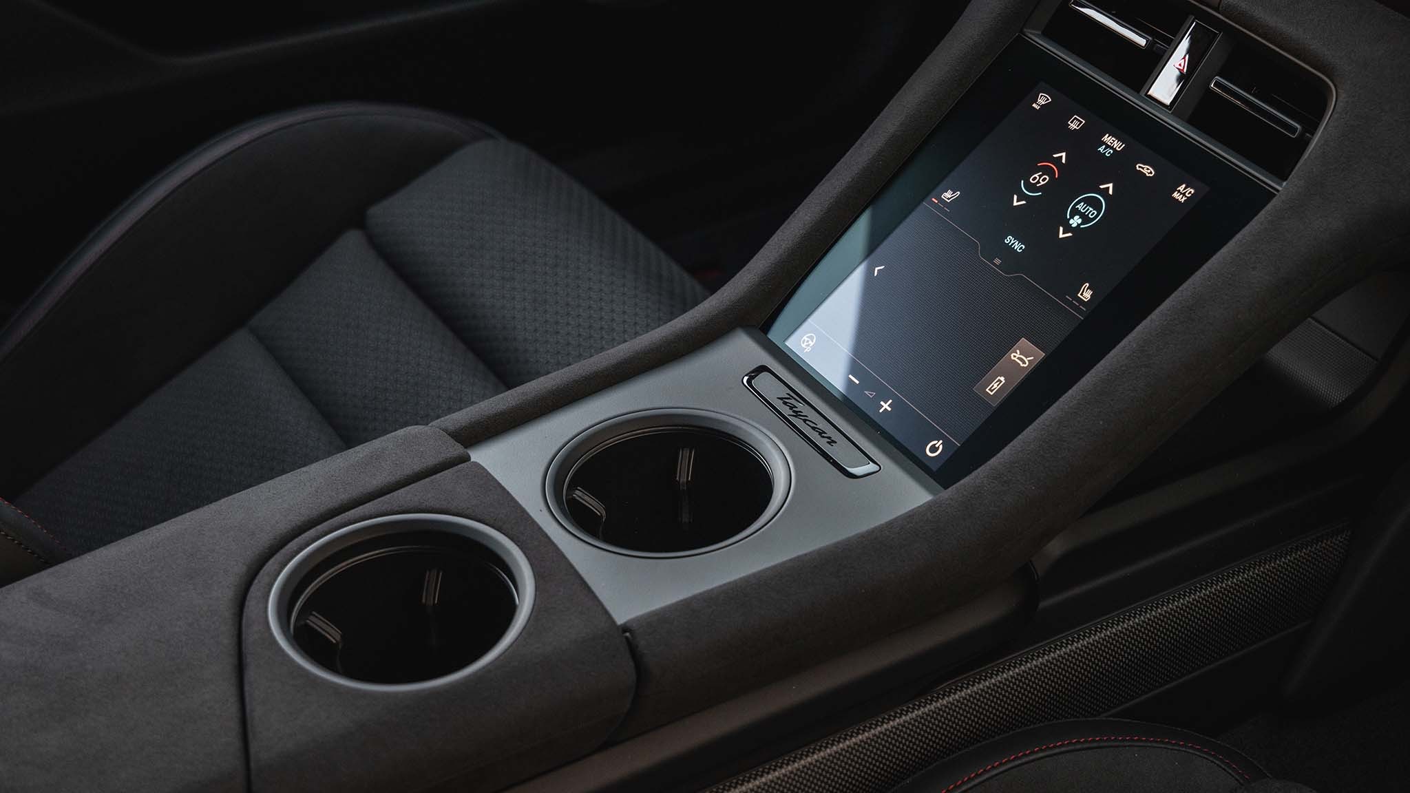 017 2025 porsche taycan gts centr console