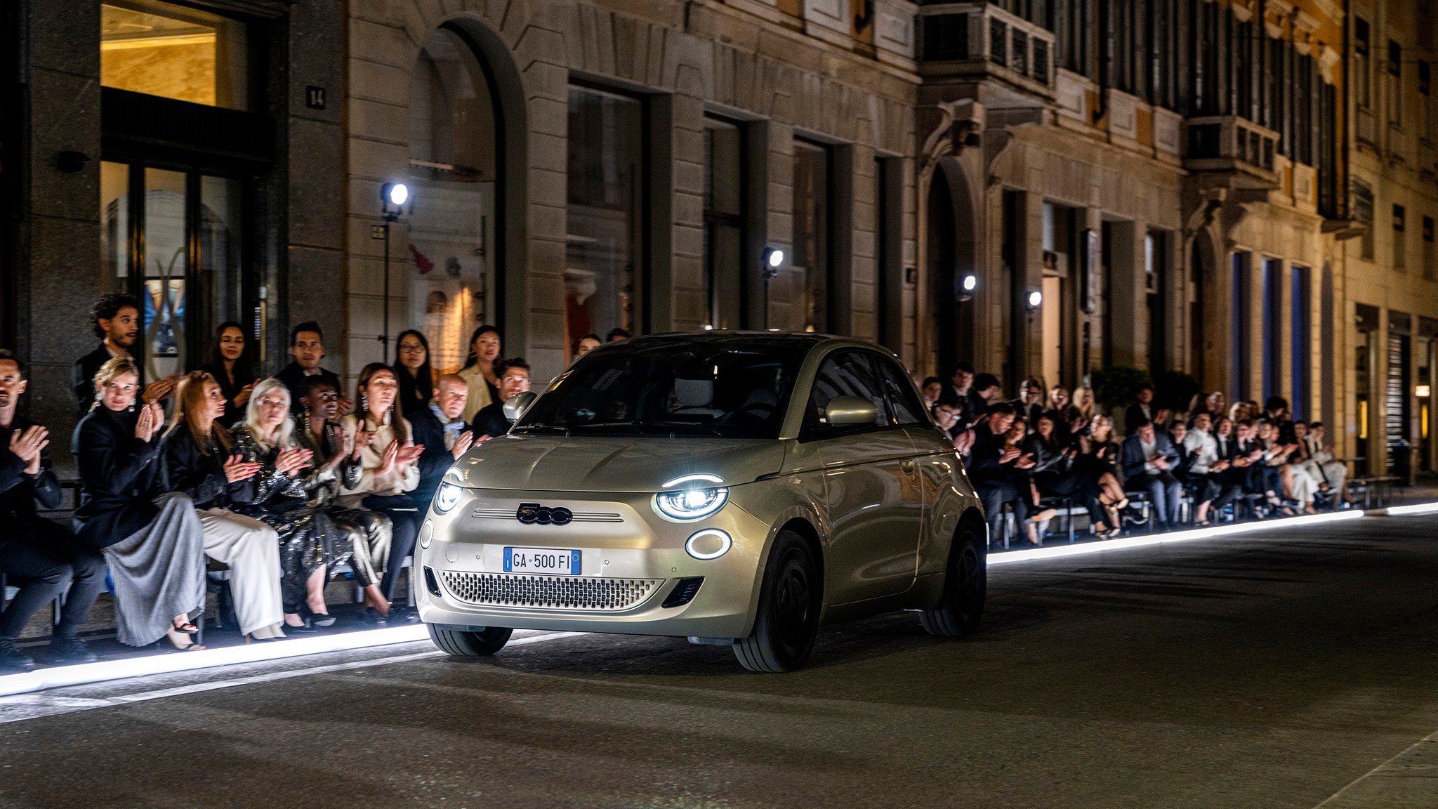 2025 Fiat 500e Giorgo Armani Edition   9