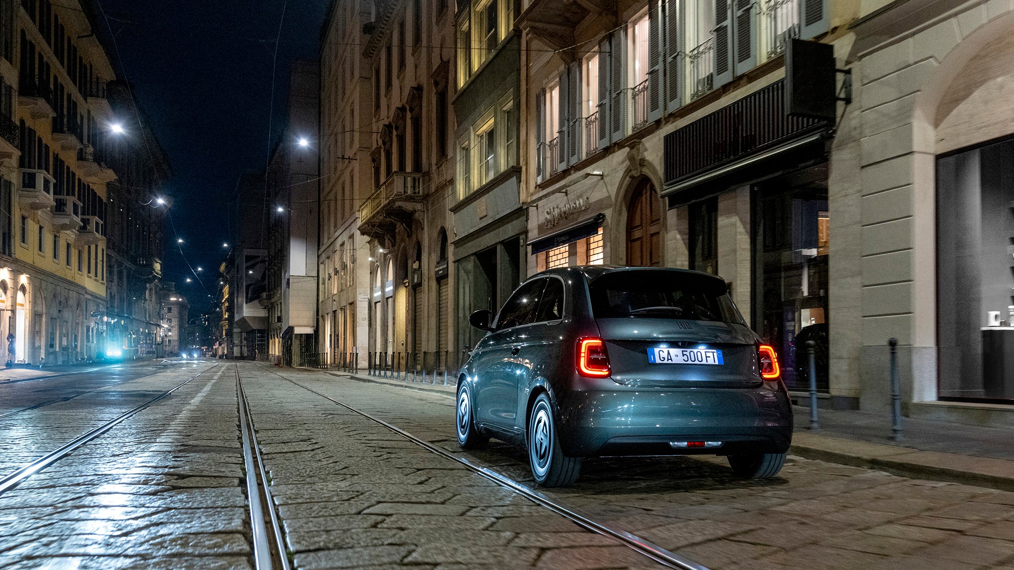 2025 Fiat 500e Giorgo Armani Edition   13