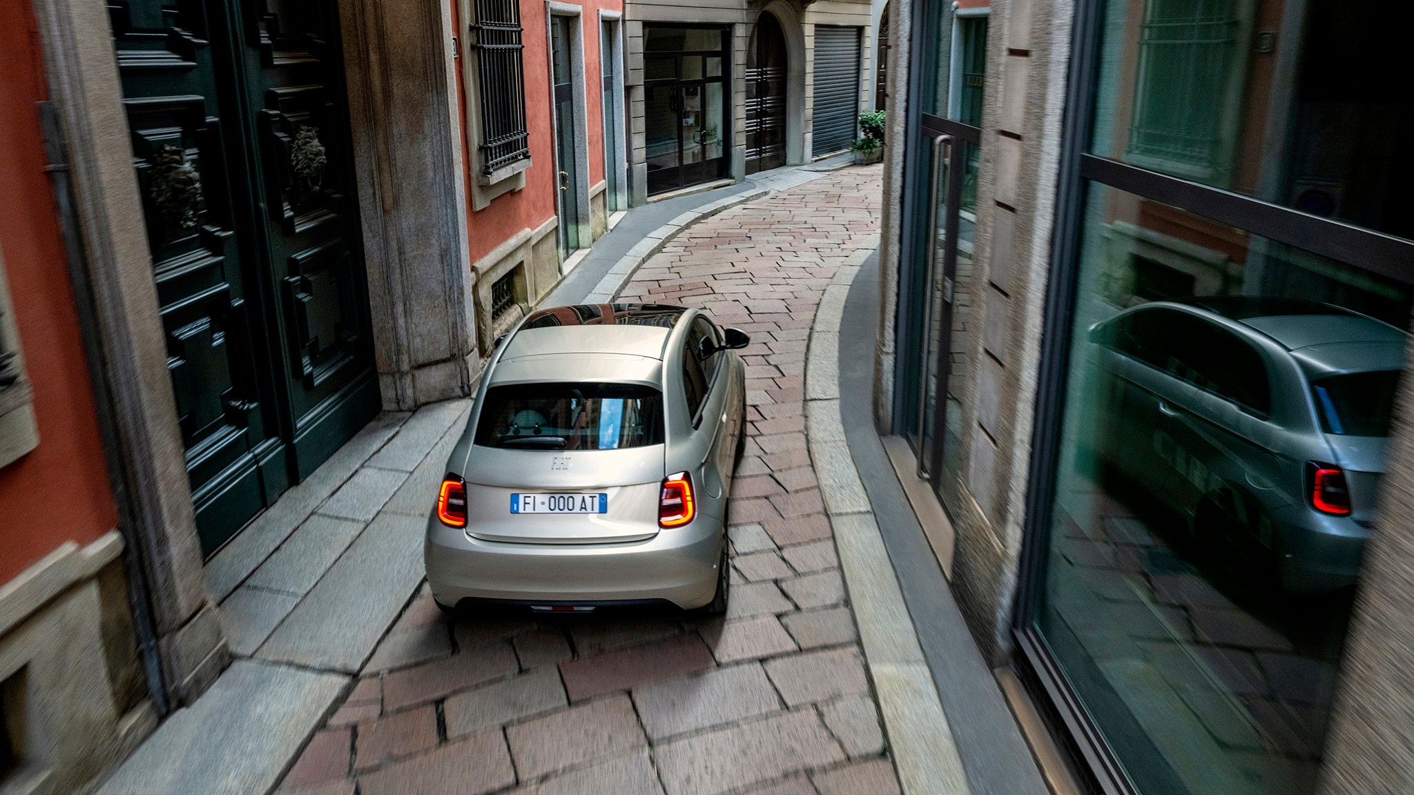 2025 Fiat 500e Giorgo Armani Edition   30