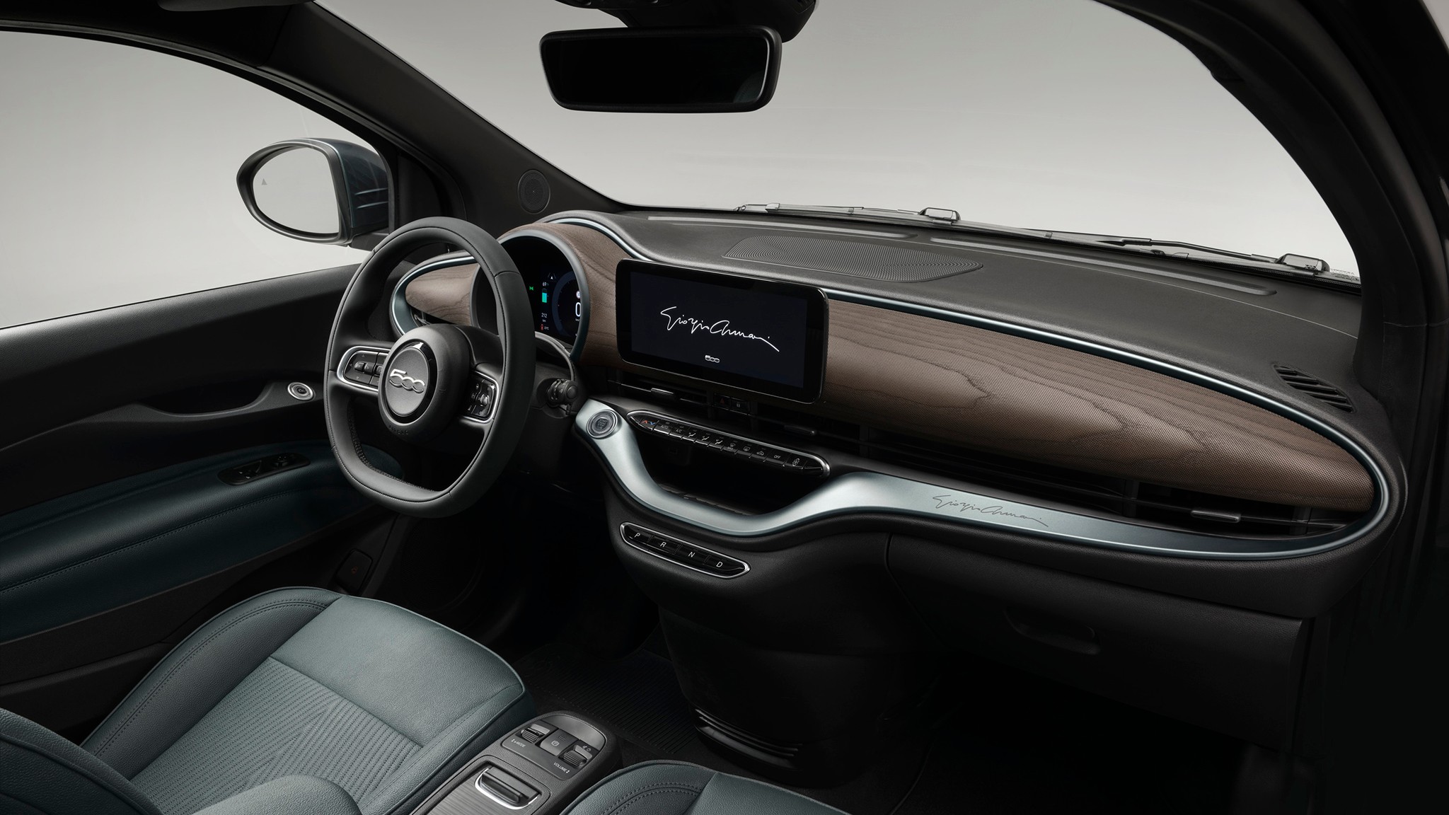 2025 Fiat 500e Giorgo Armani Edition   38