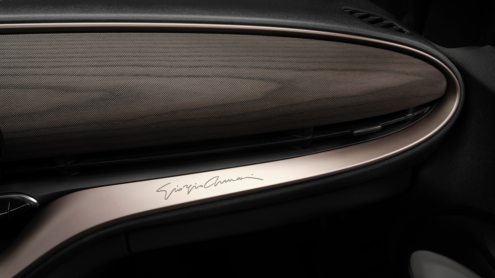 2025 Fiat 500e Giorgo Armani Edition   45