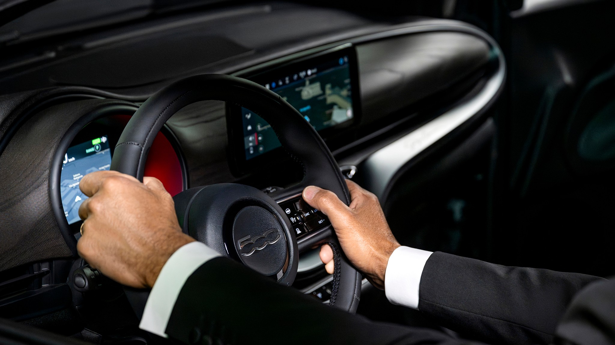 2025 Fiat 500e Giorgo Armani Edition   46