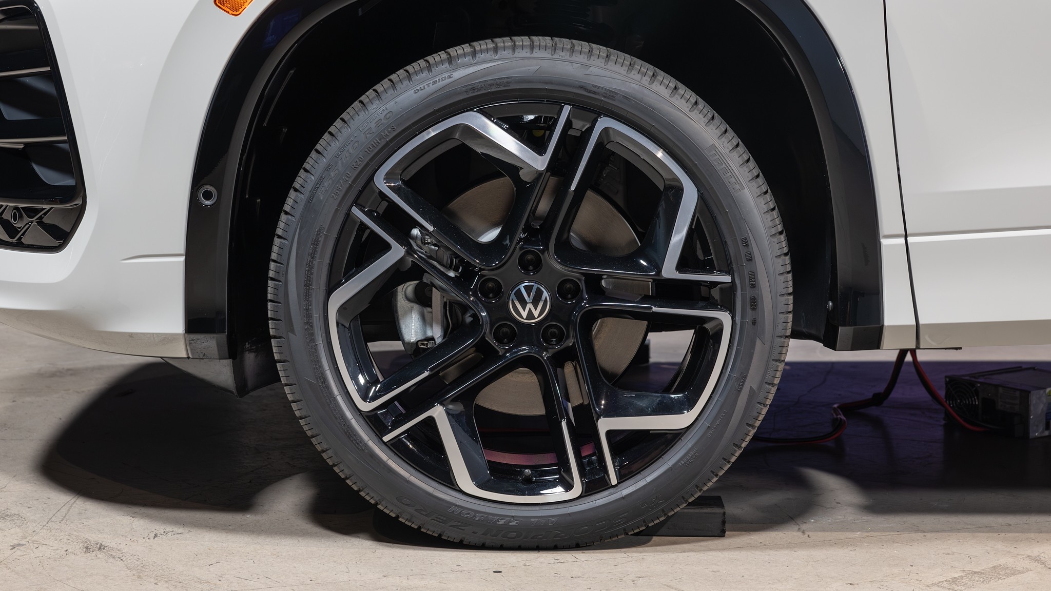 010 2025 Volkswagen Tiguan SEL