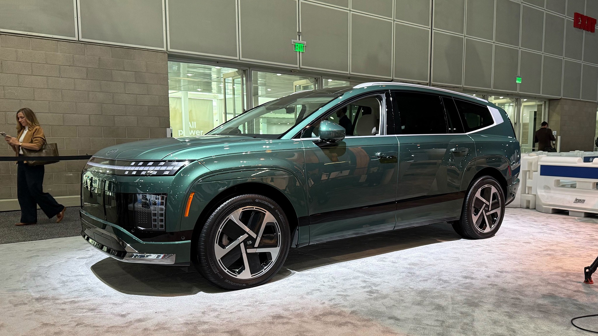 2026 Hyundai Ioniq 9 debut