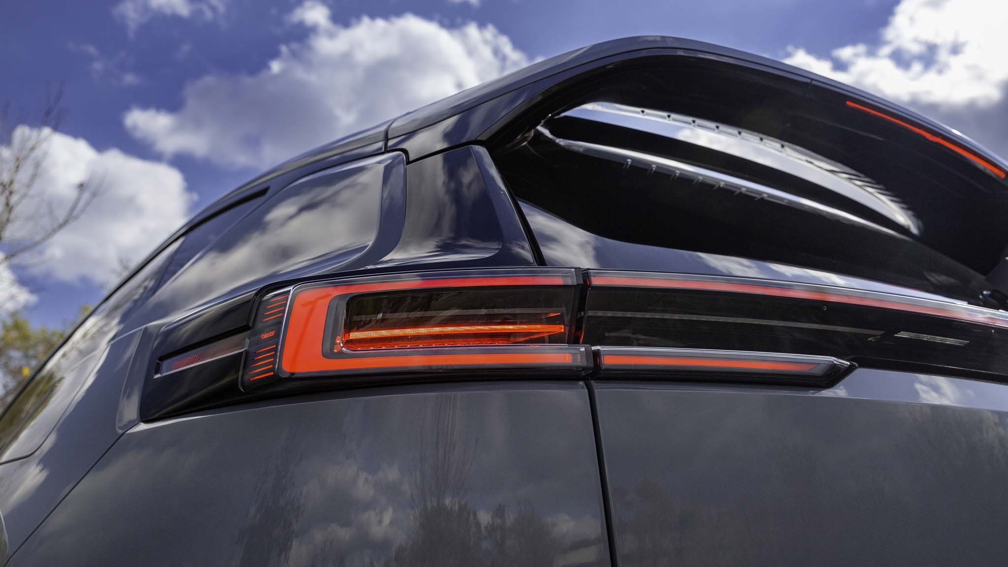 021 2025 Polestar 3 Launch Edition headlight