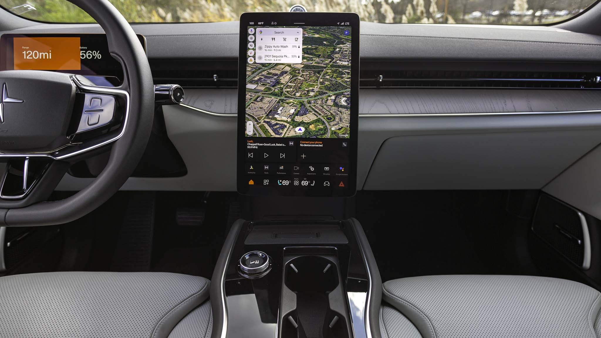 031 2025 Polestar 3 Launch Edition infotainment screen