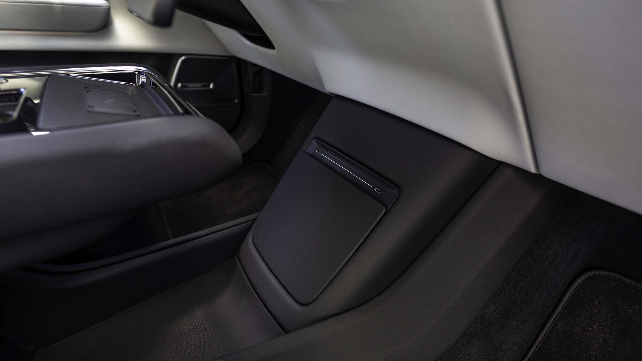 032 2025 Polestar 3 Launch Edition