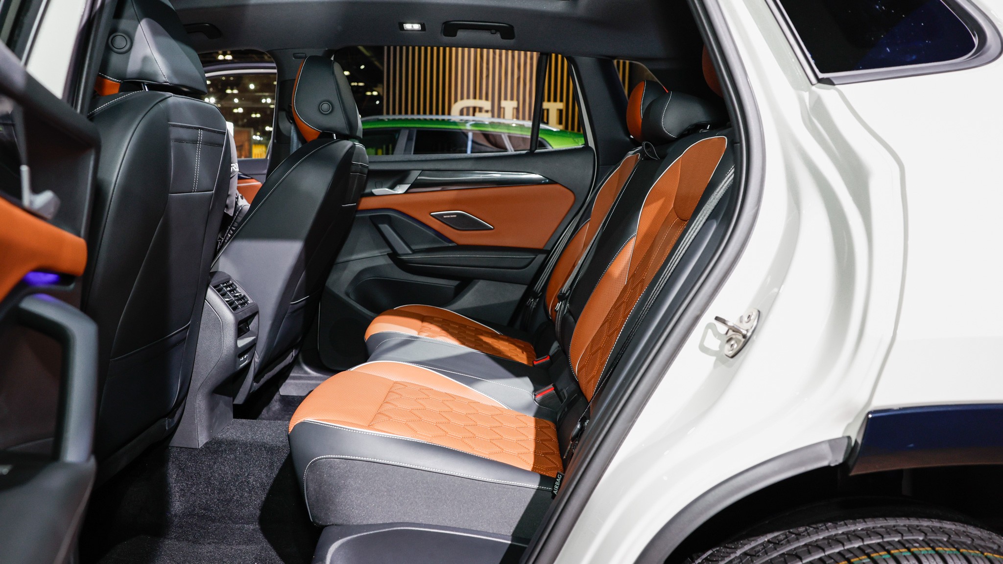 2025 Volkswagen Tiguan LA auto show debut 19