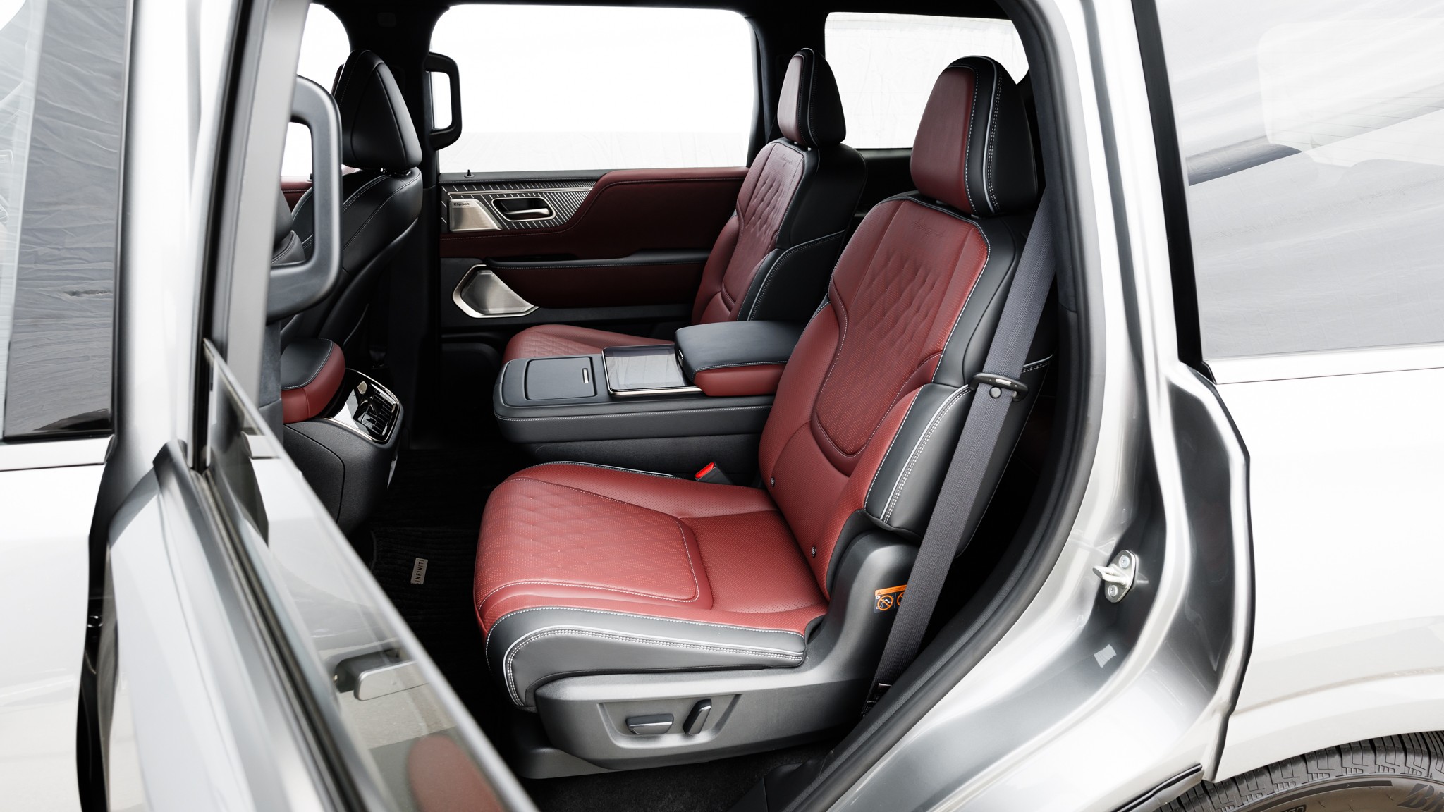 006 2025 Infiniti QX80 AWD