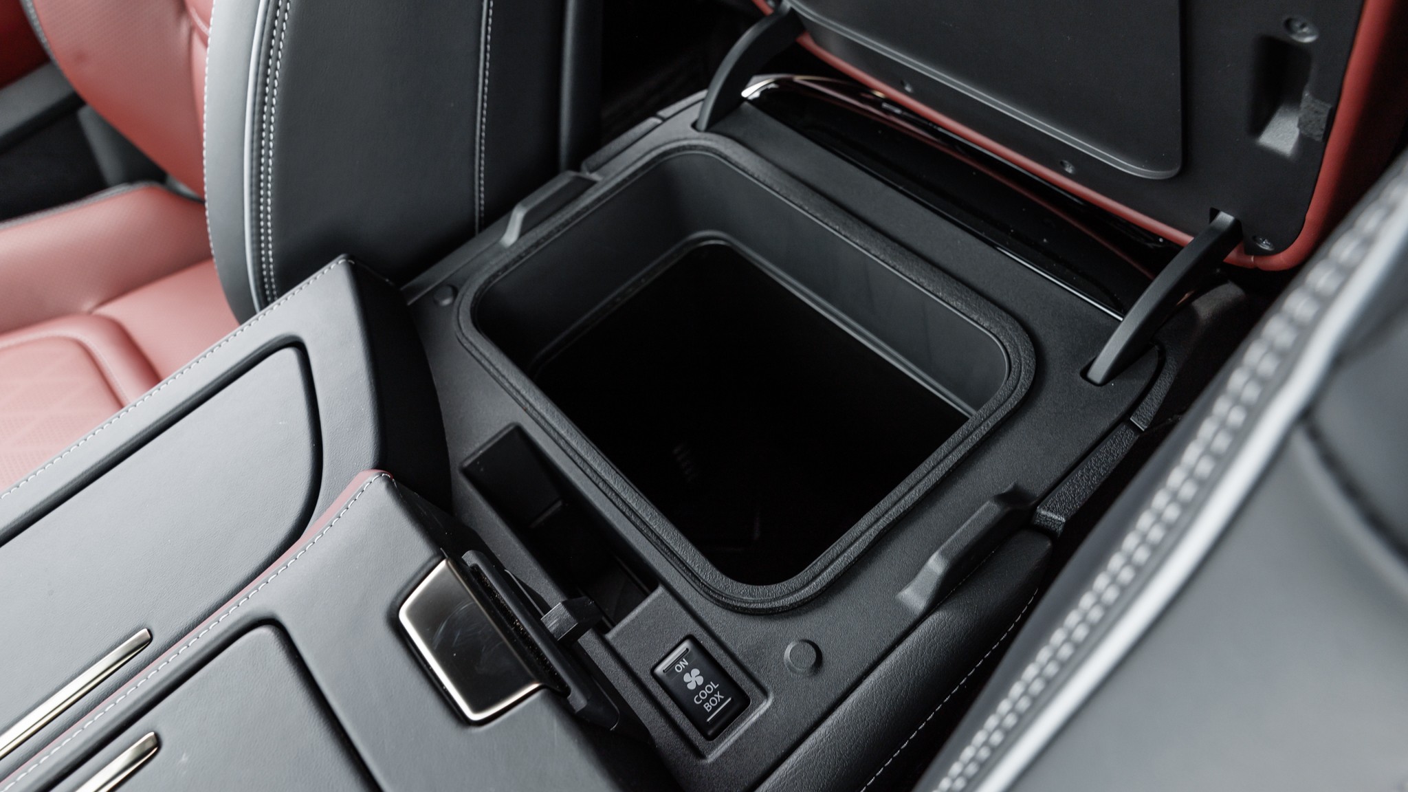 013 2025 Infiniti QX80 AWD