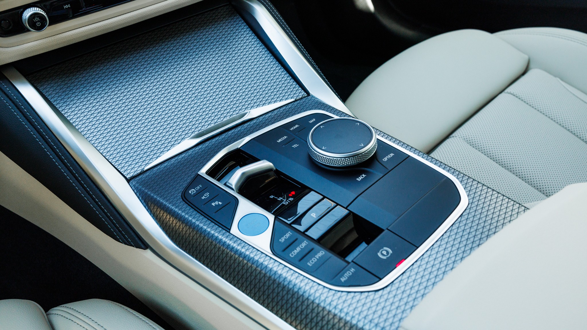 009 2025 BMW i4 eDrive40