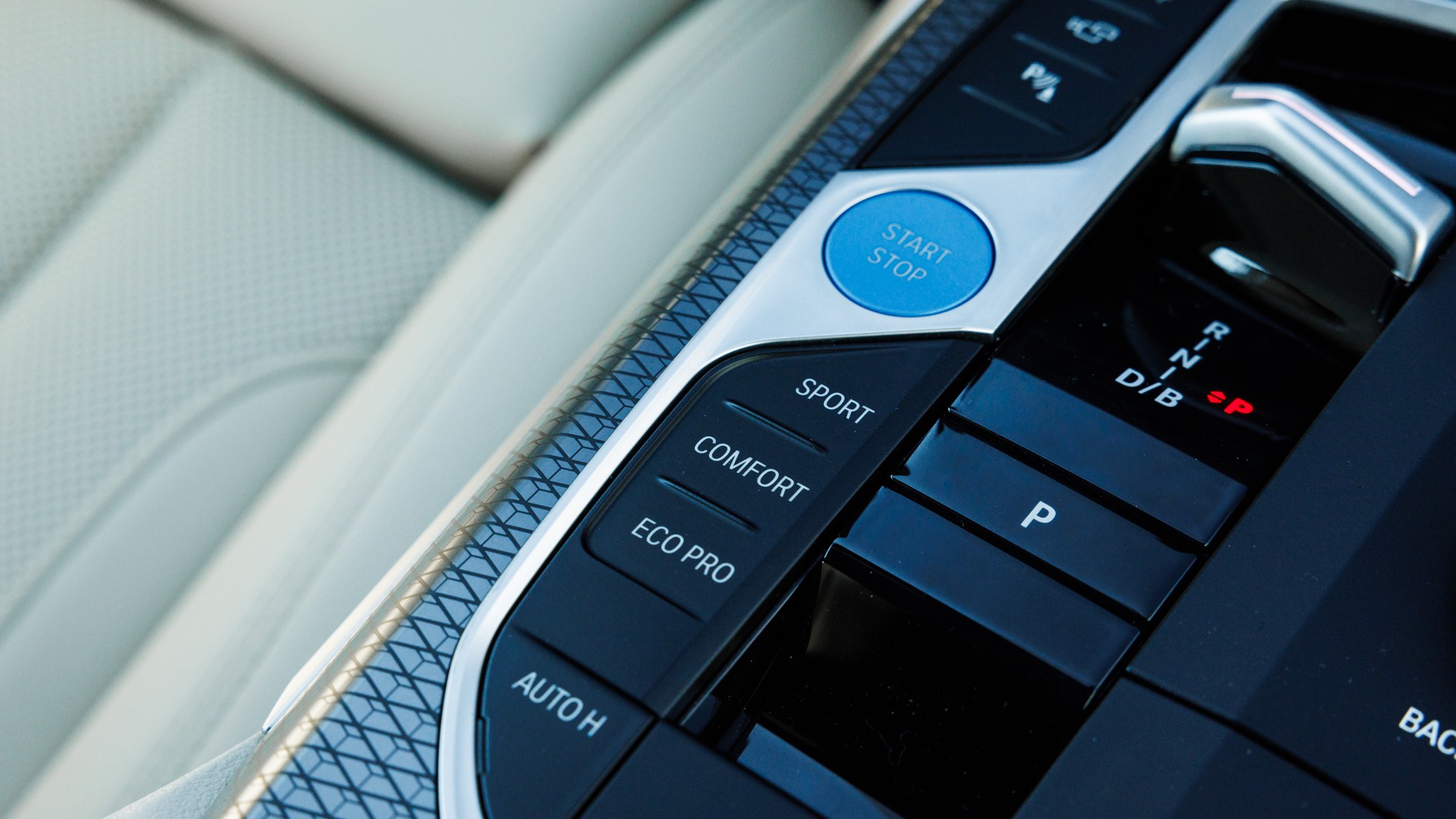 010 2025 BMW i4 eDrive40