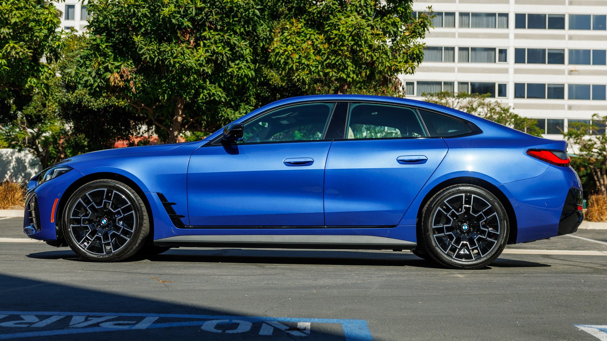 014 2025 BMW i4 eDrive40