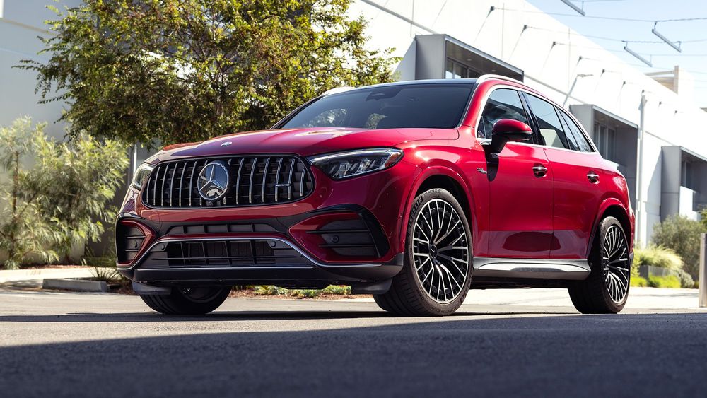 001 2024 Mercedes Benz GLC43 AMG Front Three Quarter Static LEAD