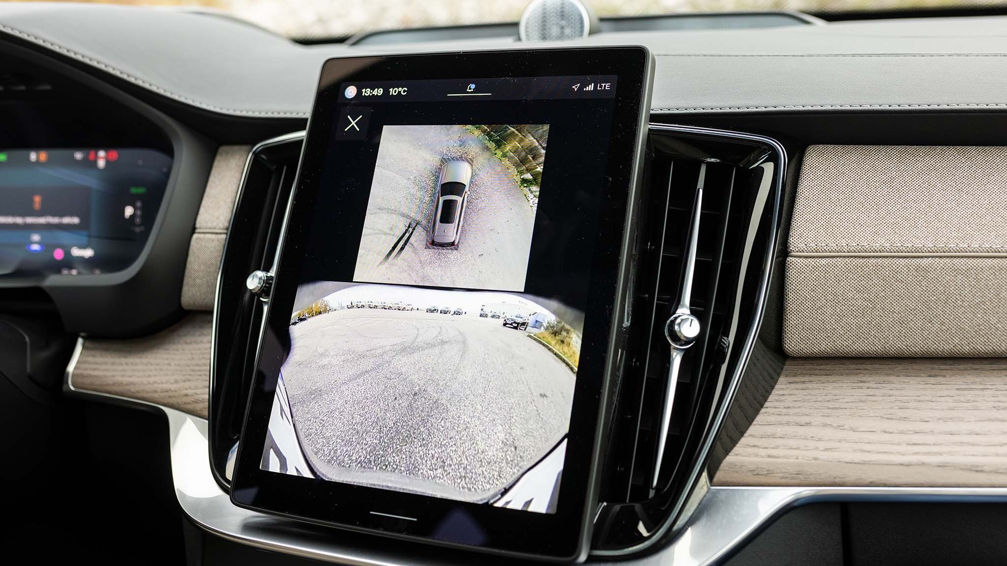 2025 volvo xc90 rear camera view