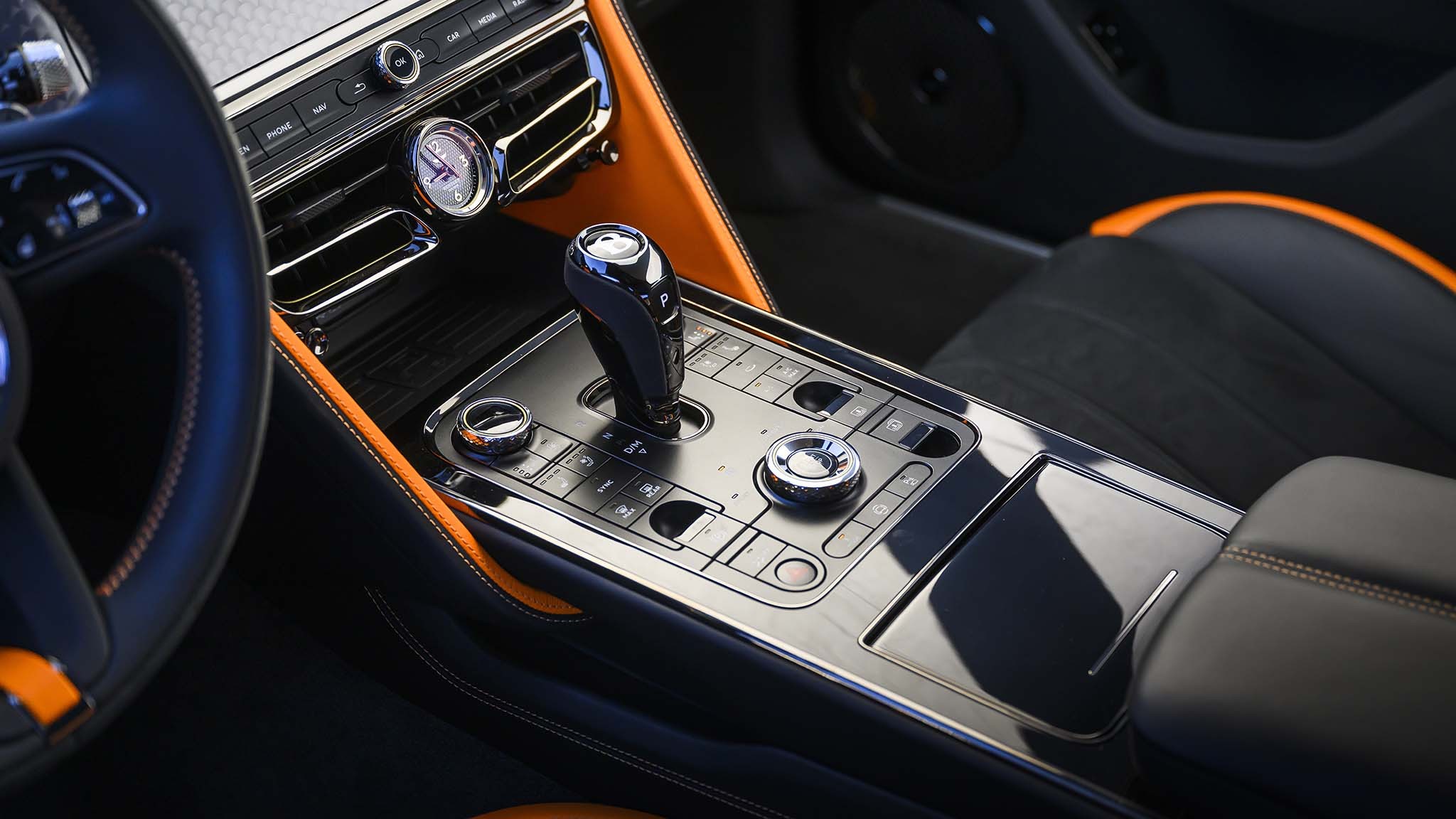 021 2025 bentley flying spur speed center console