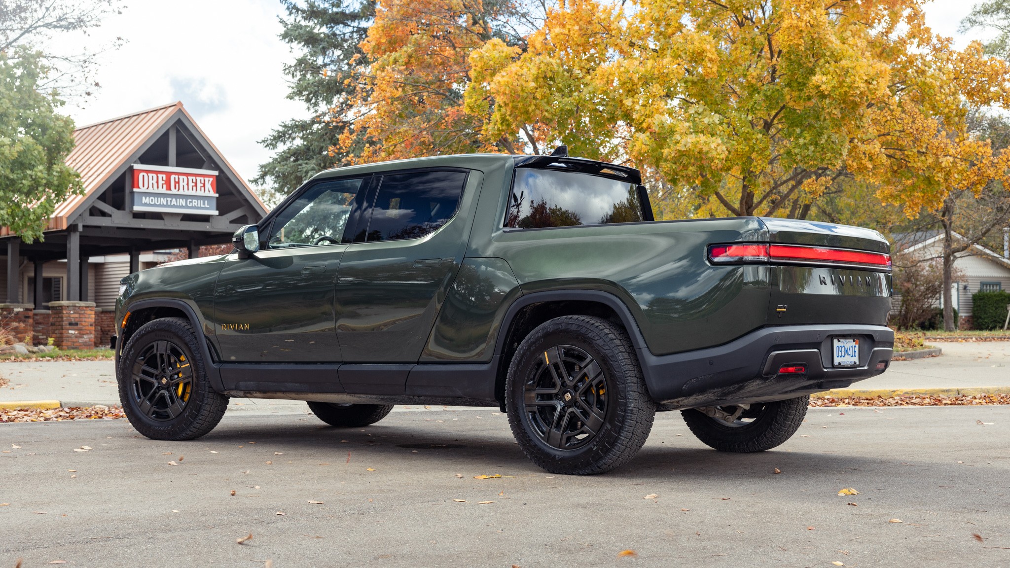 007 2025 Rivian R1T Tri Motor