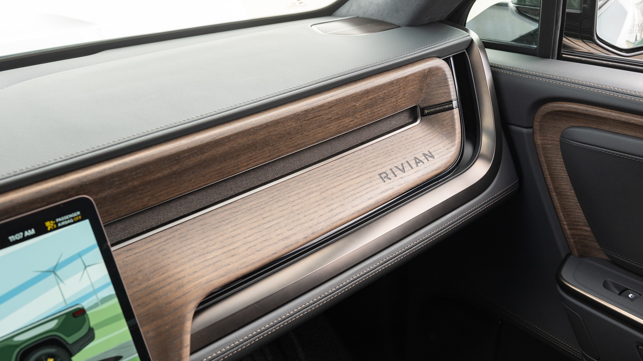 017 2025 Rivian R1T Tri Motor