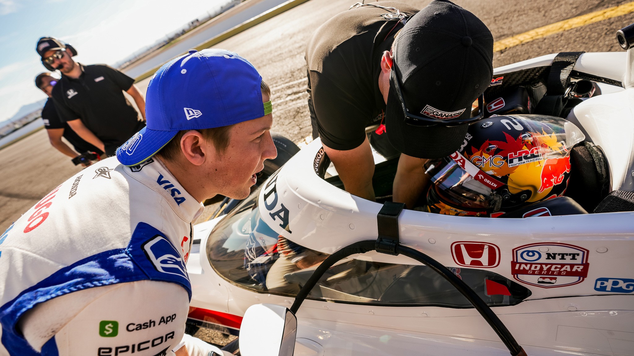 IndyCar vs F1 driving Tsunoda 1