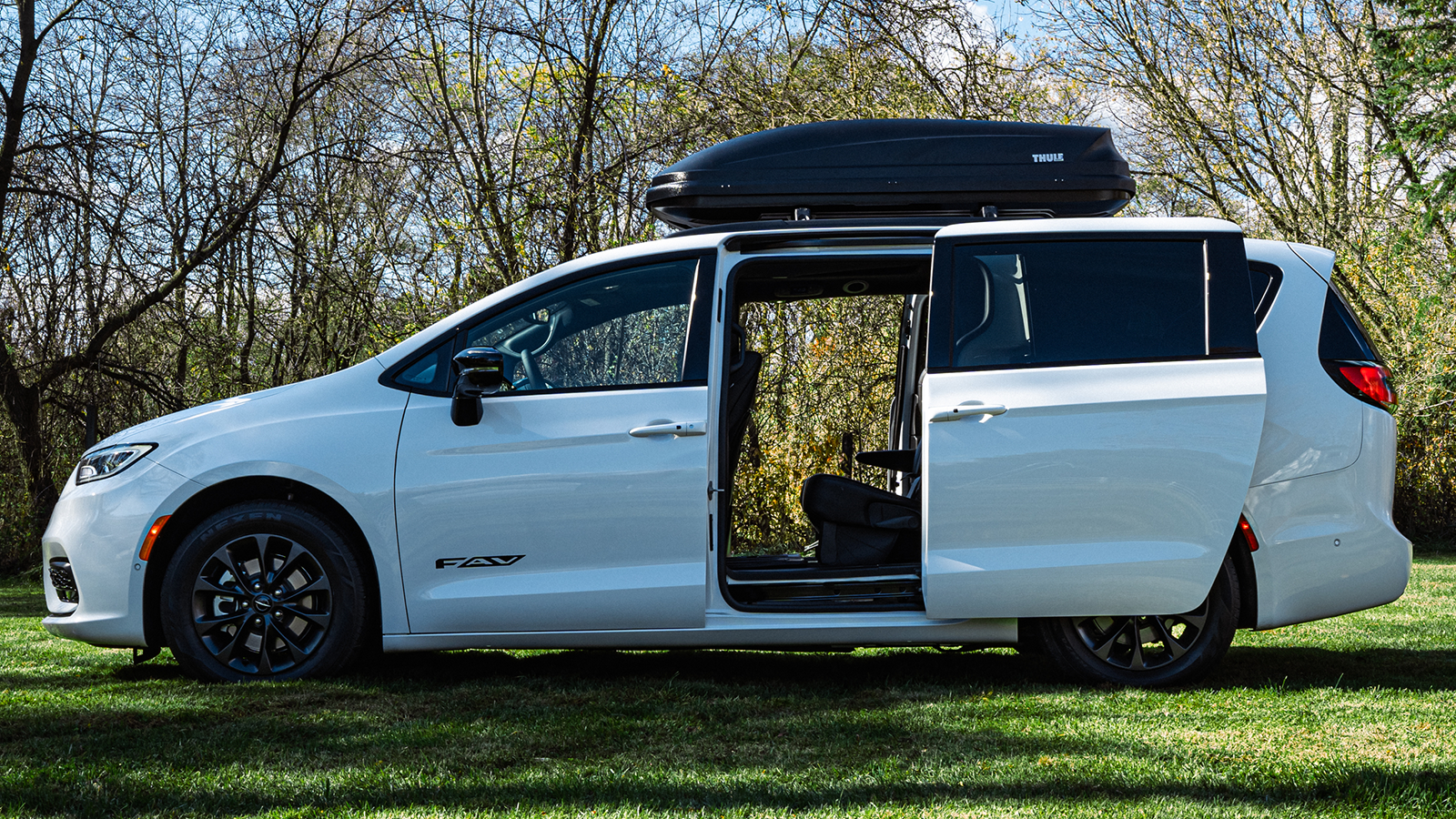 2025 Chrysler Pacifica FAV Edition 3