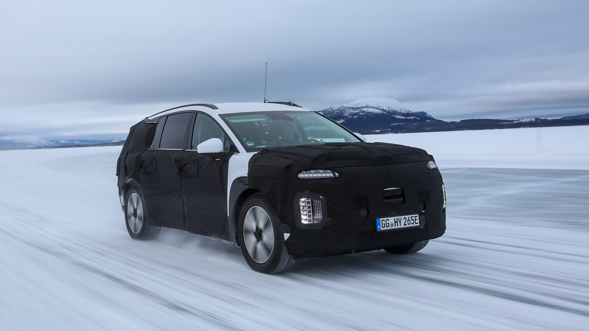 27 2026 Hyundai Ioniq 9 First Drive