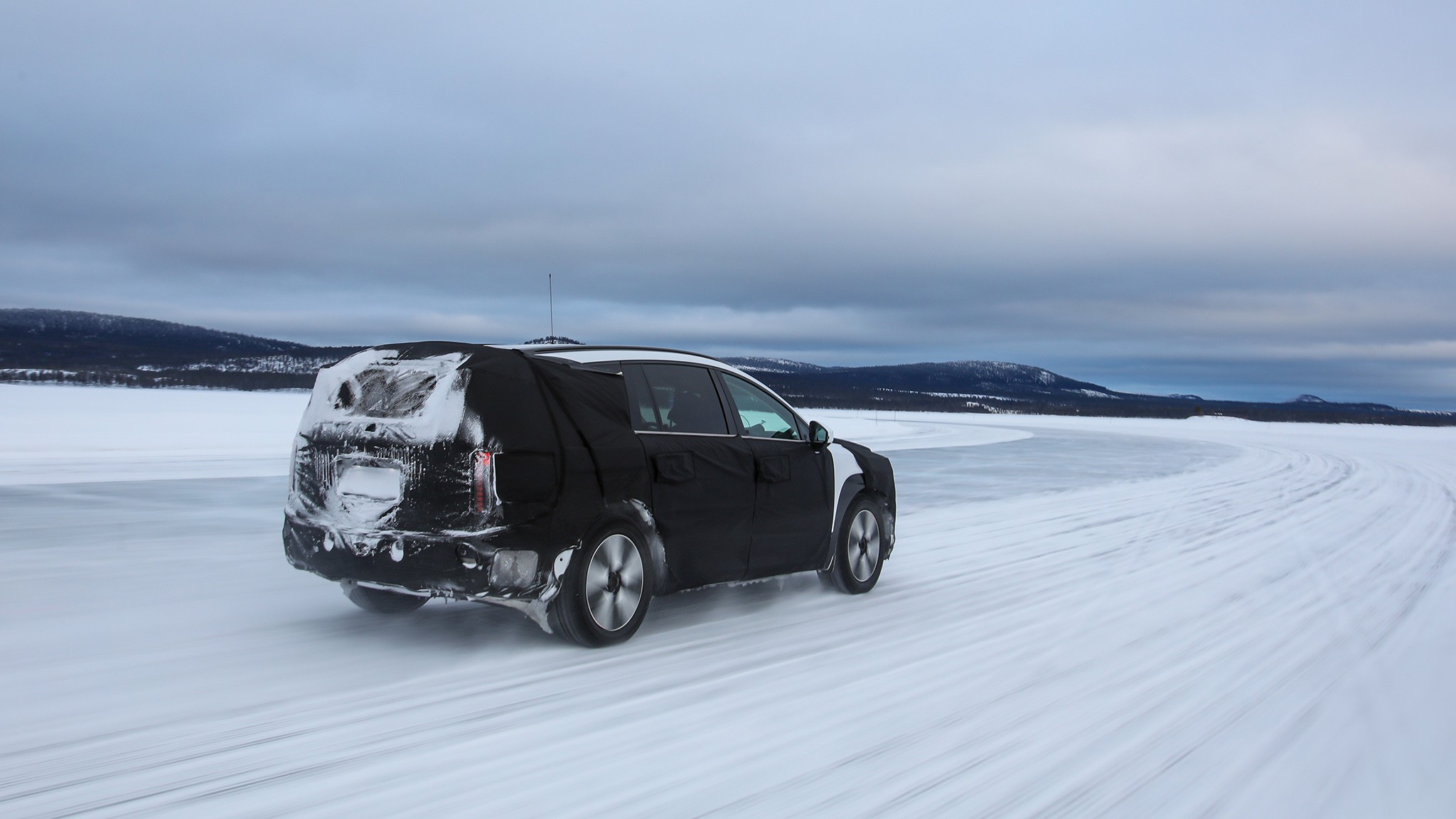 37 2026 Hyundai Ioniq 9 First Drive