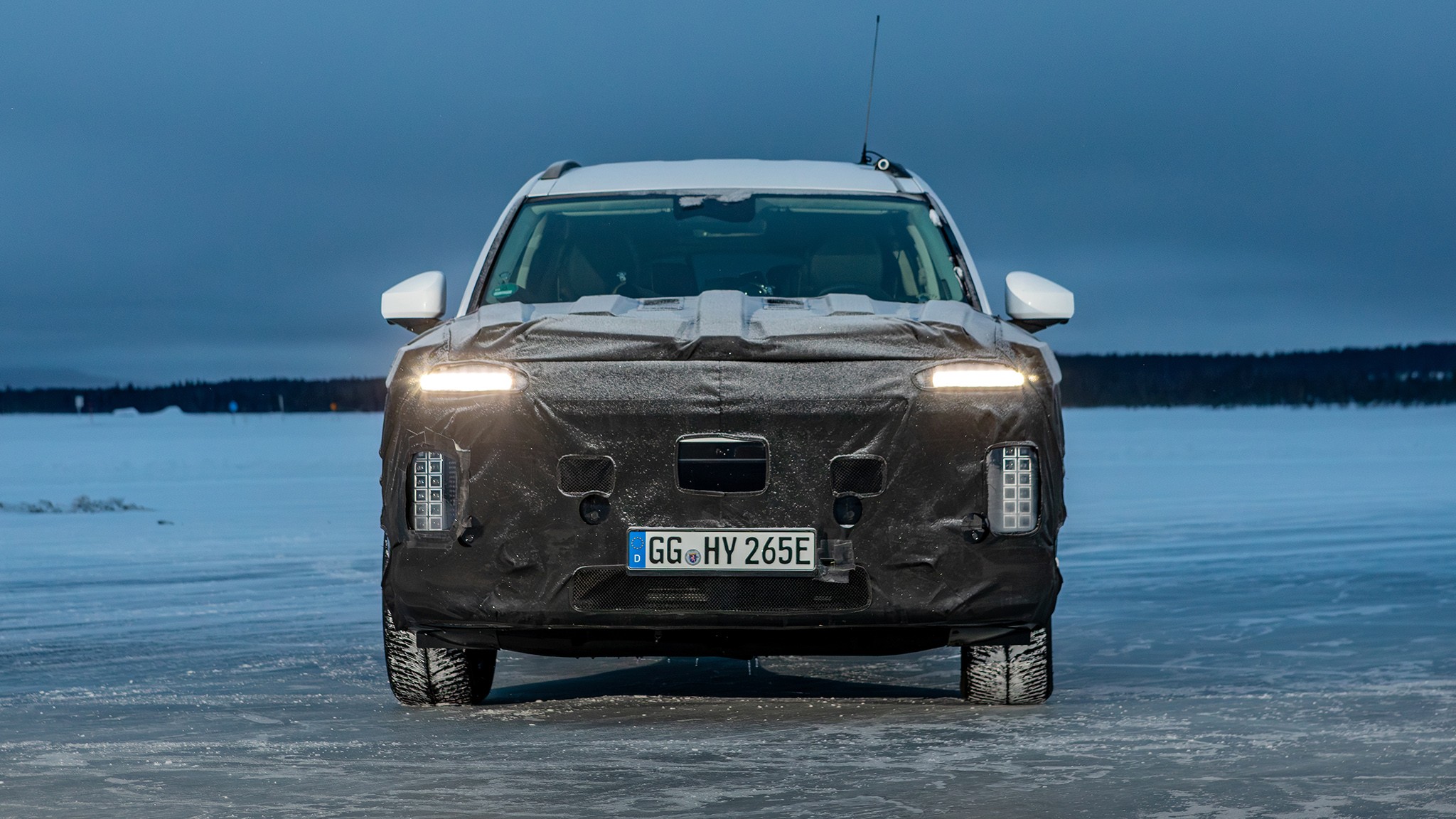 42 2026 Hyundai Ioniq 9 First Drive