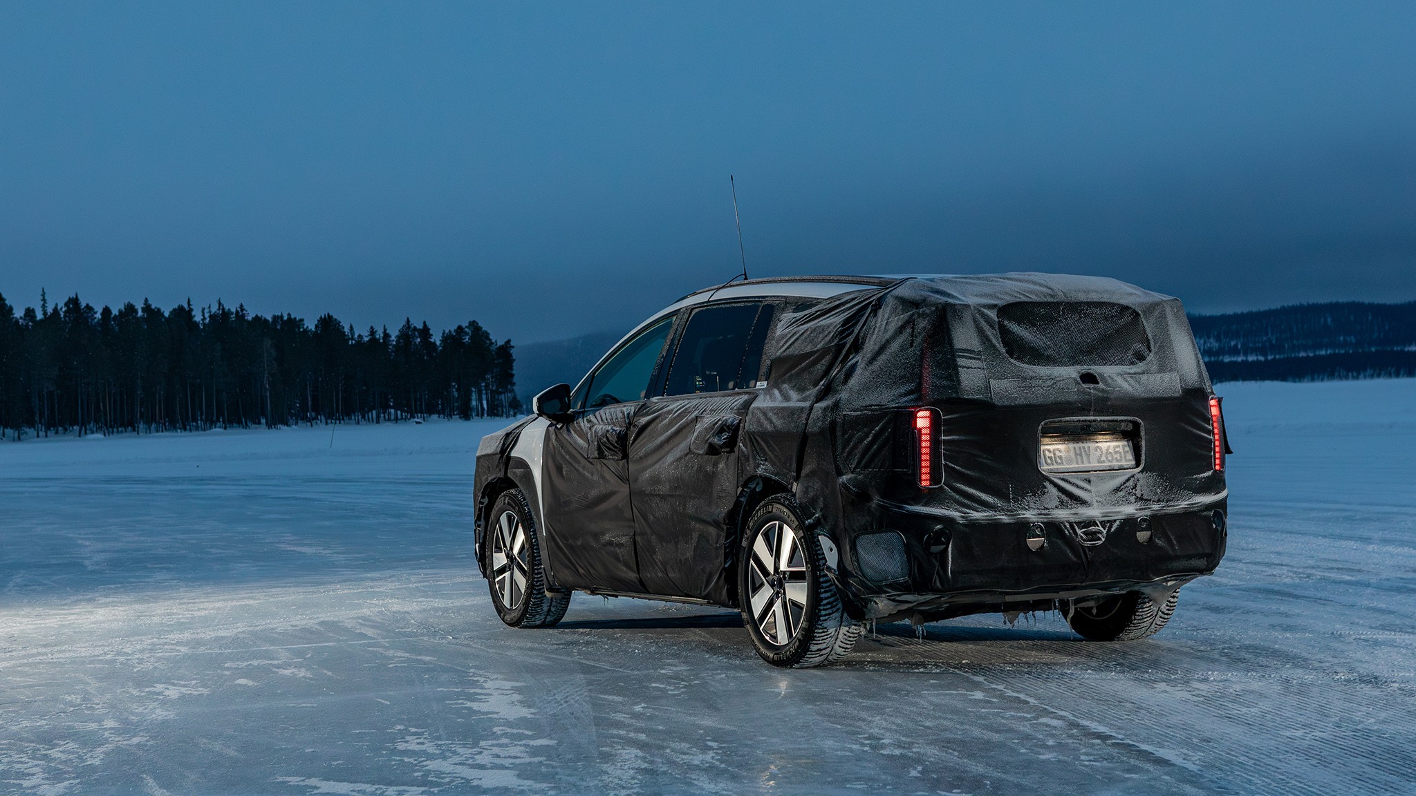 45 2026 Hyundai Ioniq 9 First Drive