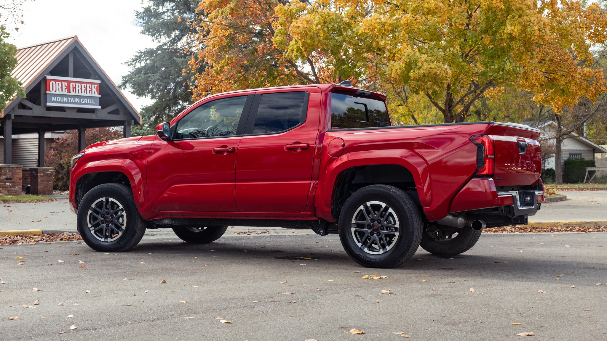 007 2024 Toyota Tacoma TRD Sport