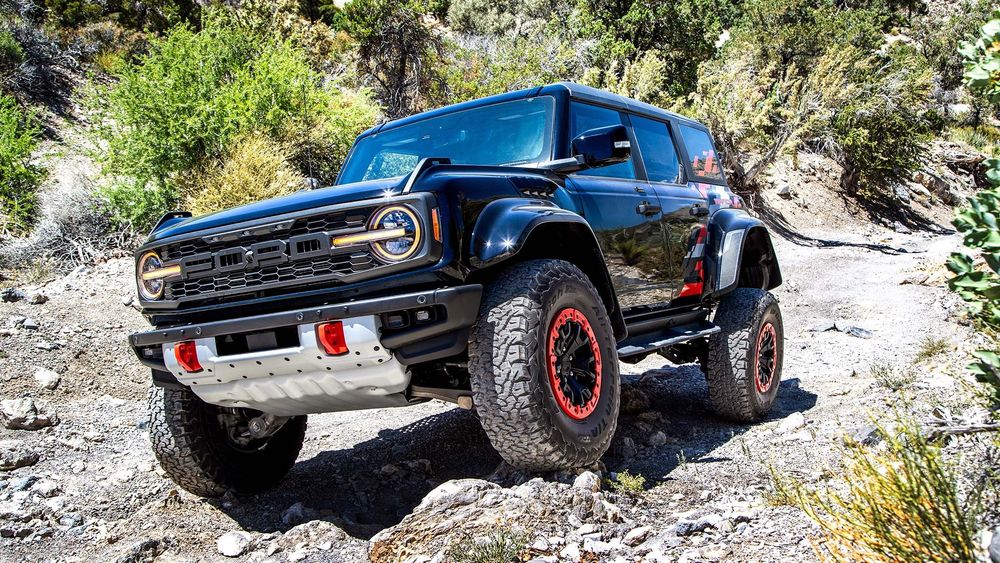 004 2024 Ford Bronco Raptor Code Orange rock crawling