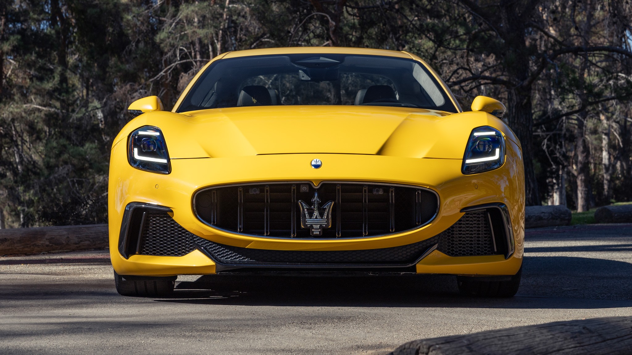 001 2024 Maserati GranTurismo Trofeo Hard Nose Static LEAD