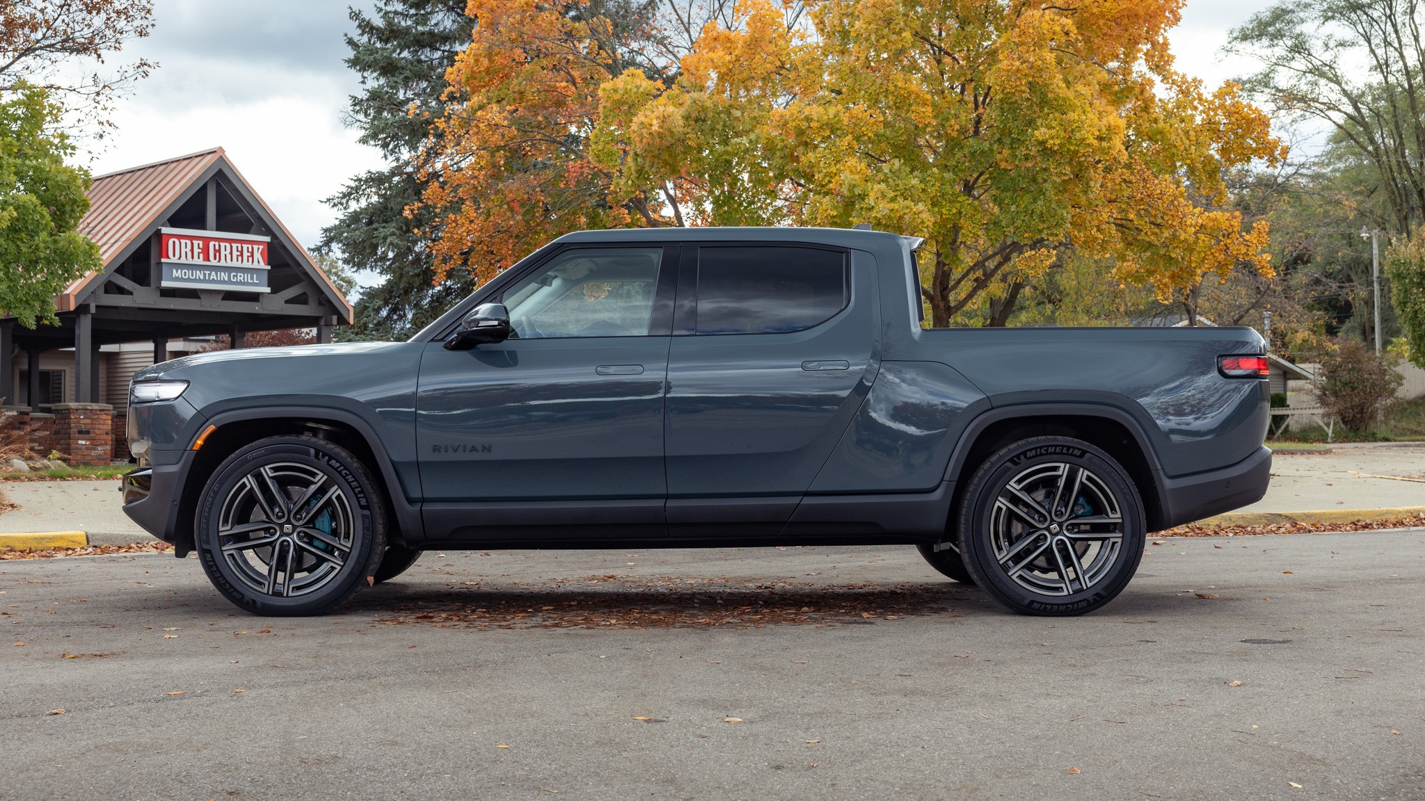 007 2025 Rivian R1T Quad