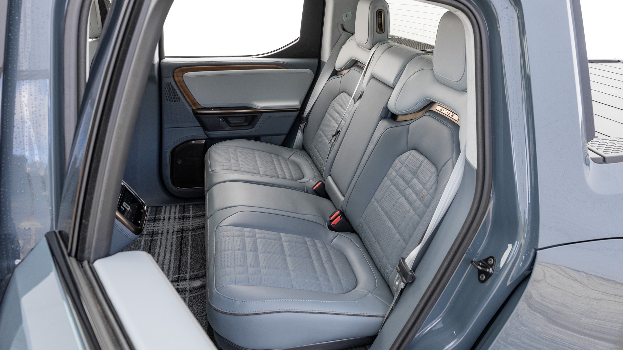 023 2025 Rivian R1T Quad