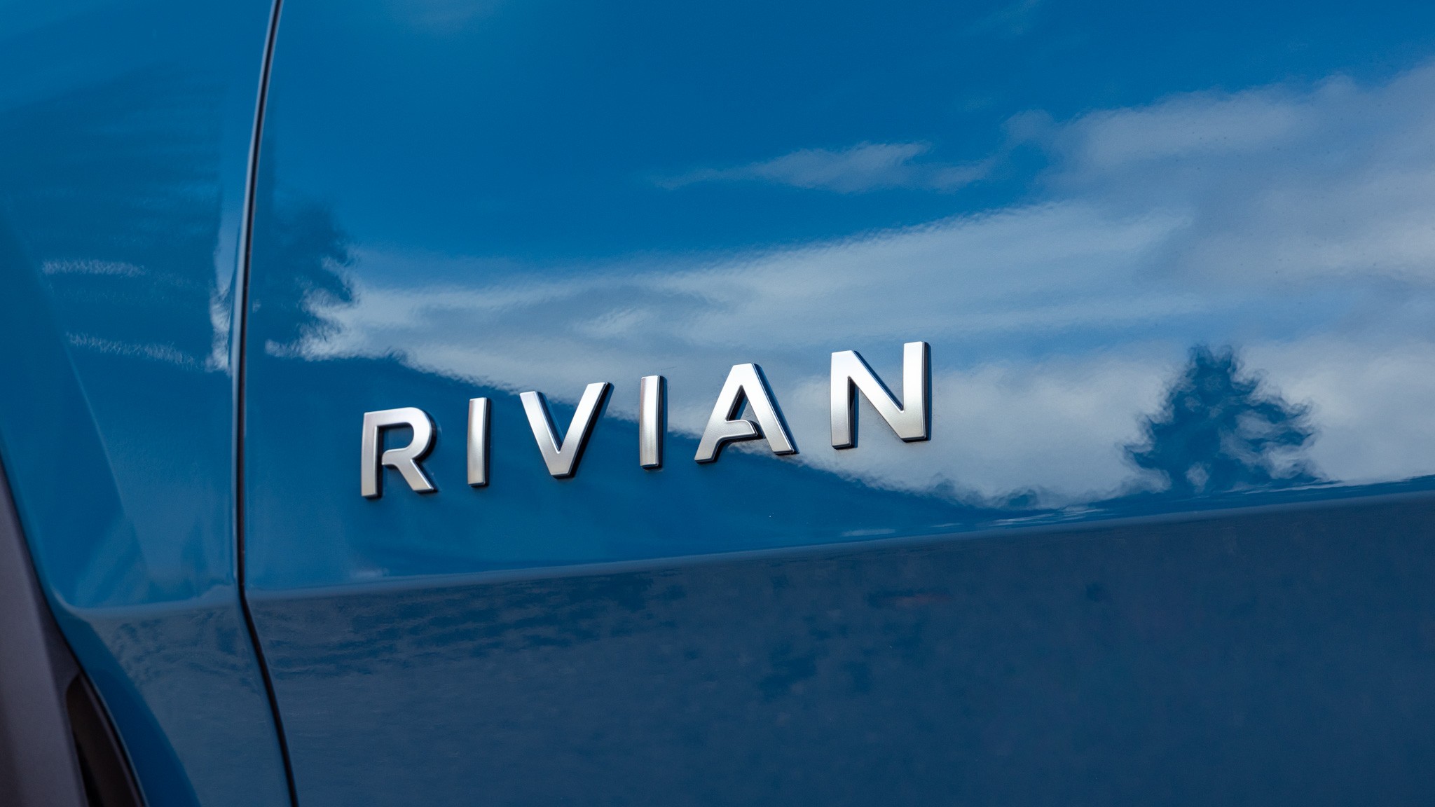 008 2025 Rivian R1T Dual