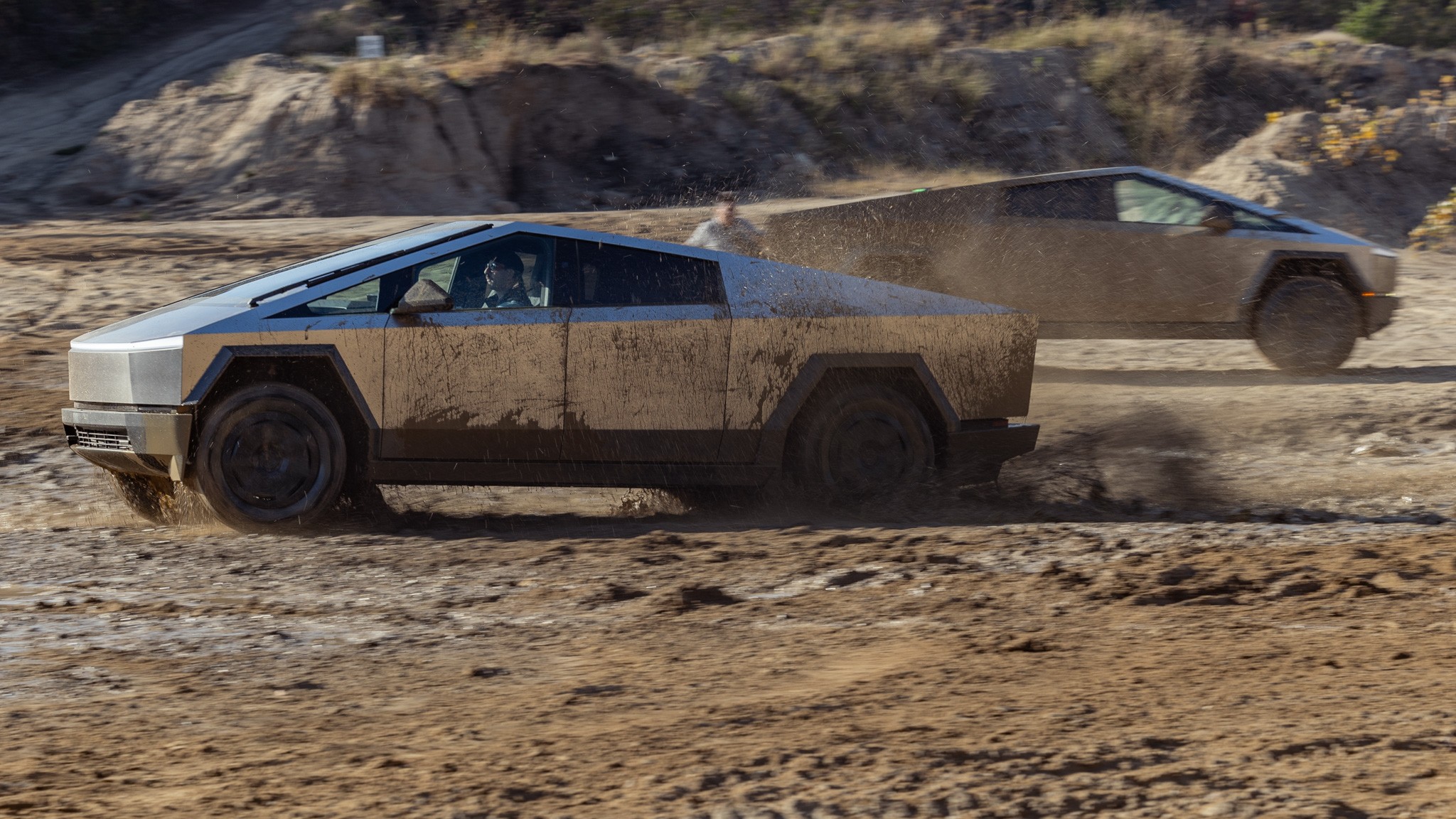 018 2024 Tesla Cybertruck Dual