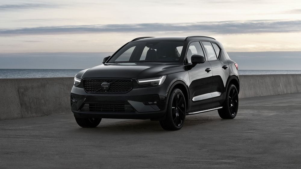 2025 Volvo XC40