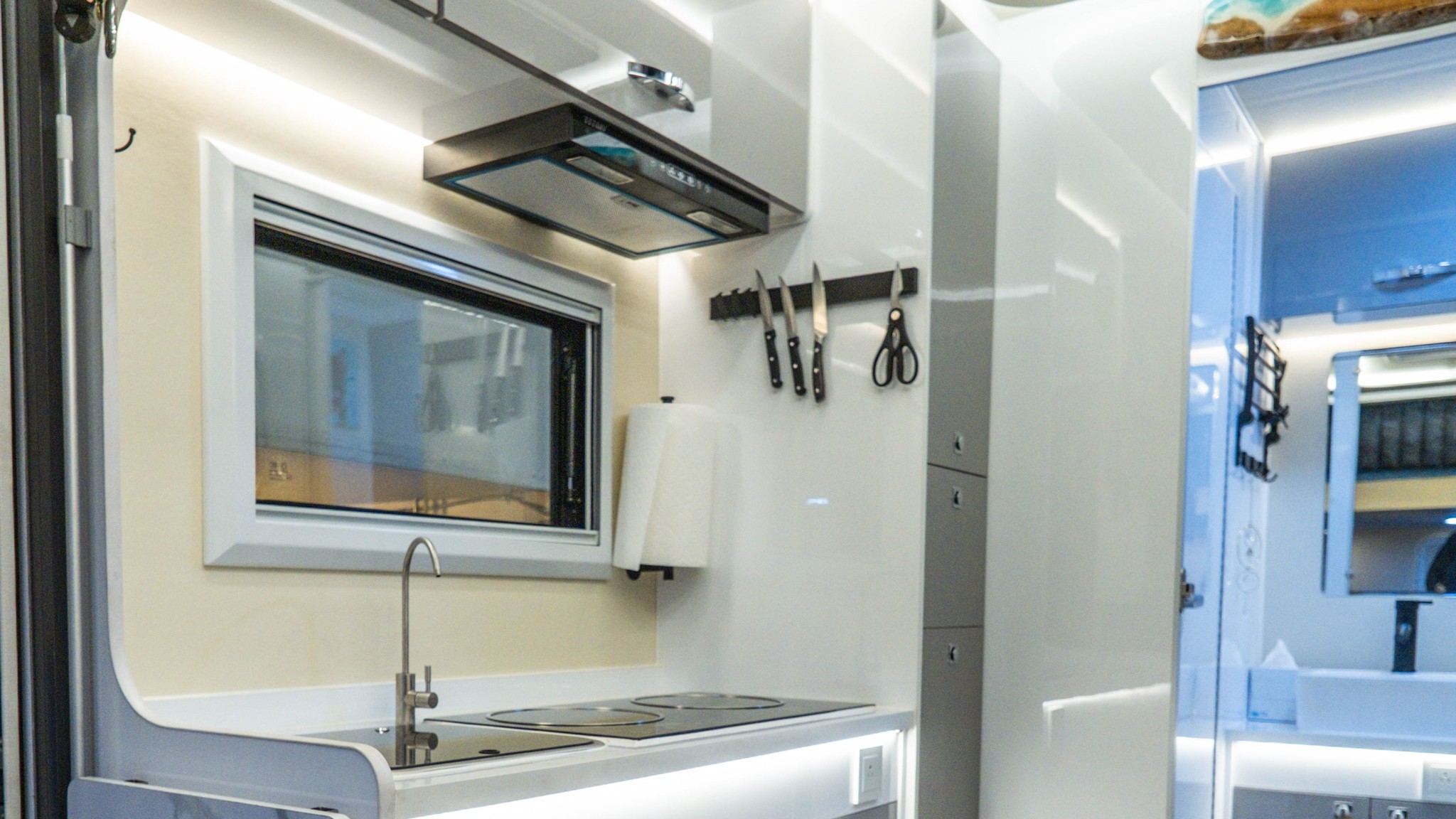 Hunter RMV Sherpa XLE M1089A1 Custom Truck Overlander 13