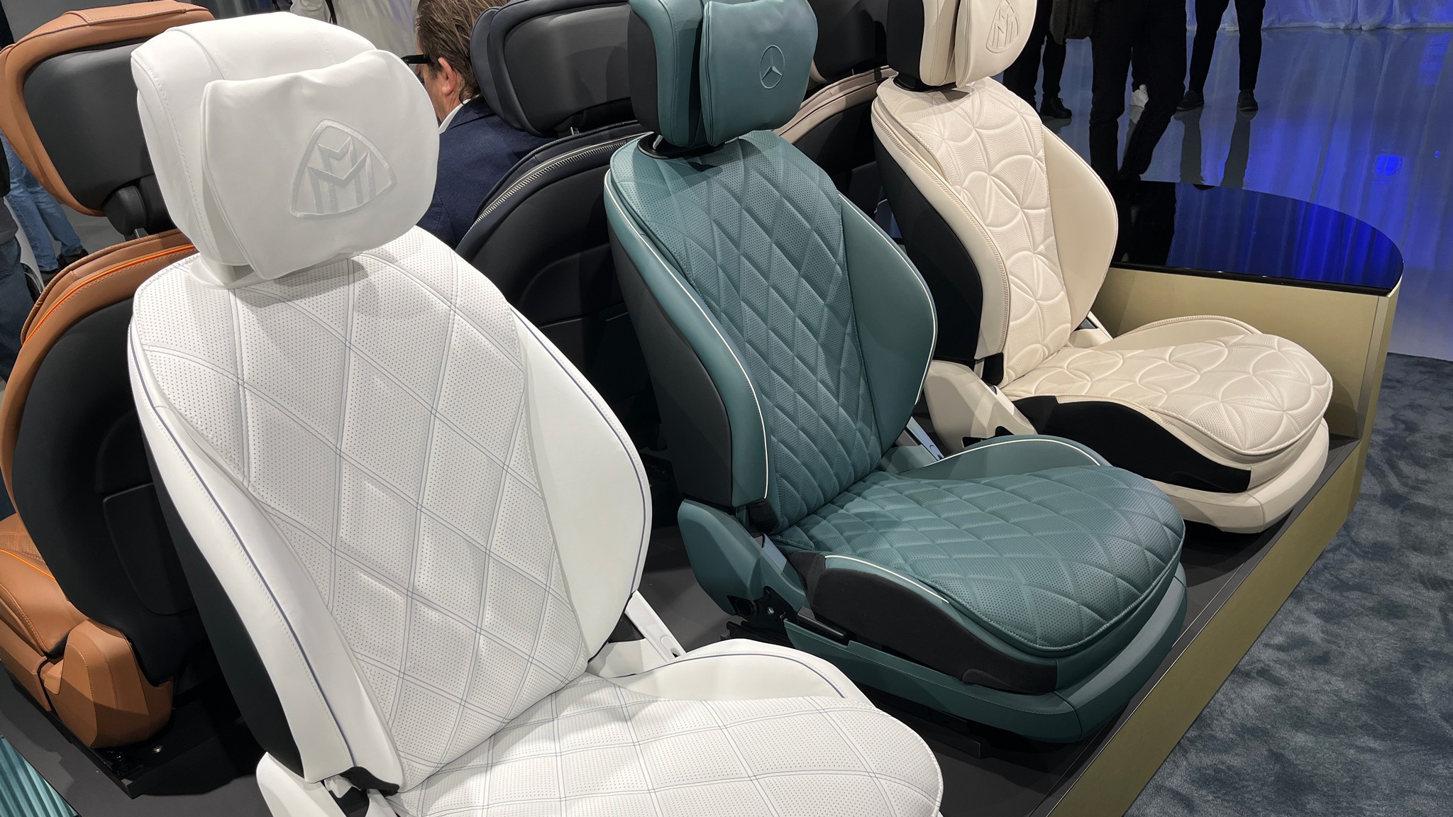 mercedes benz manufactkur studio seats
