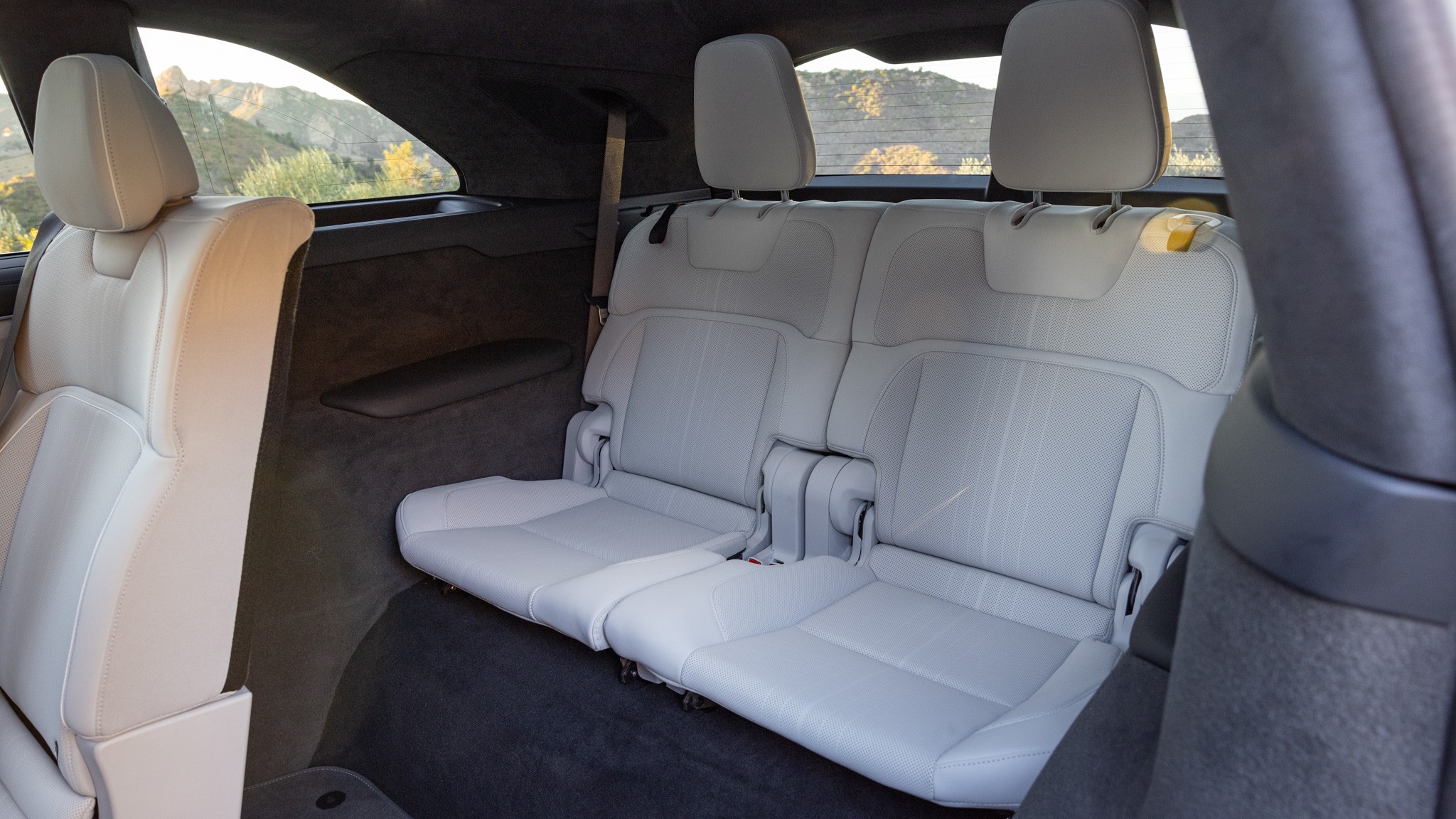 029 2025 Lucid Gravity