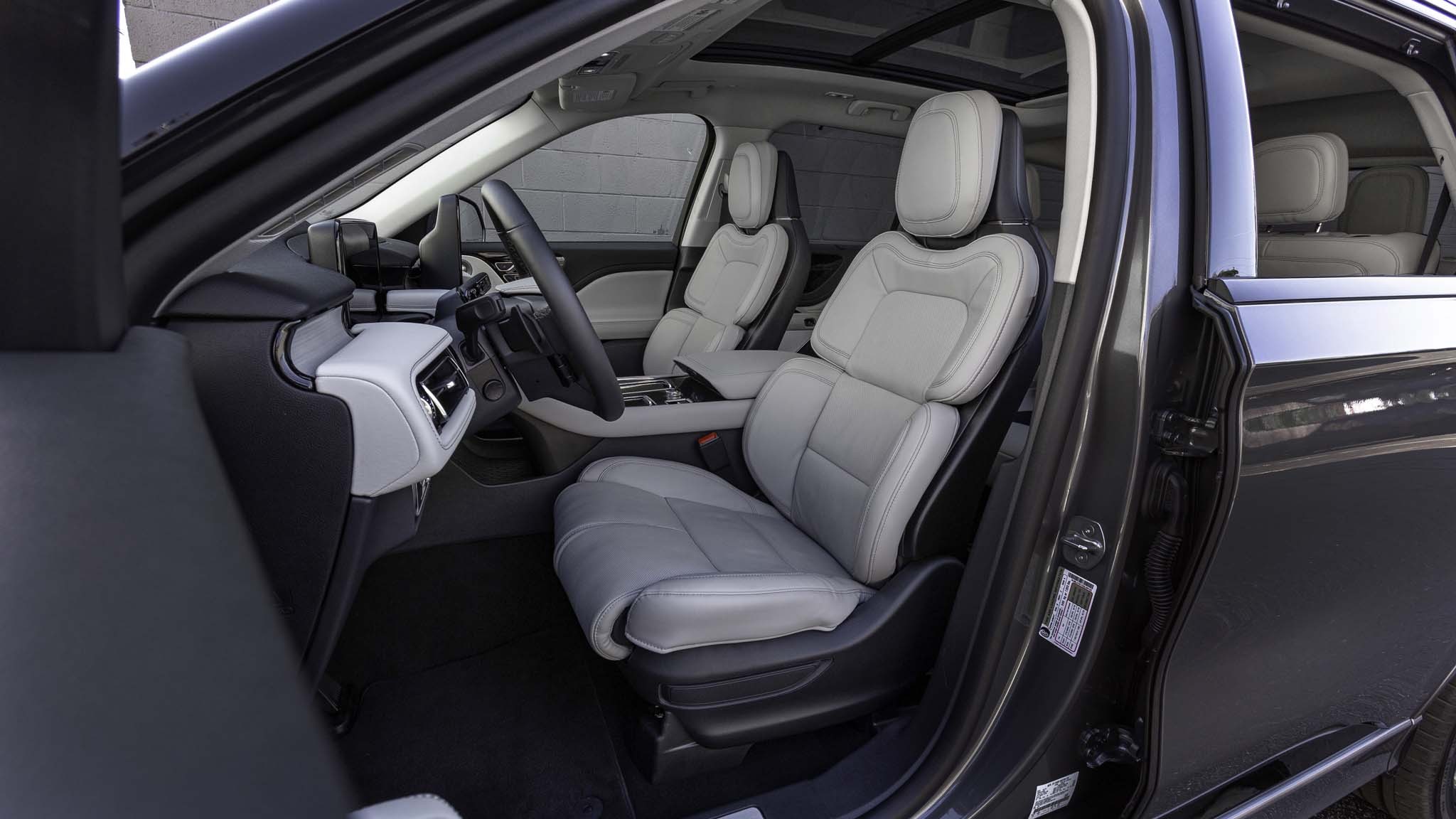 016 2025 Lincoln Aviator Reserve AWD