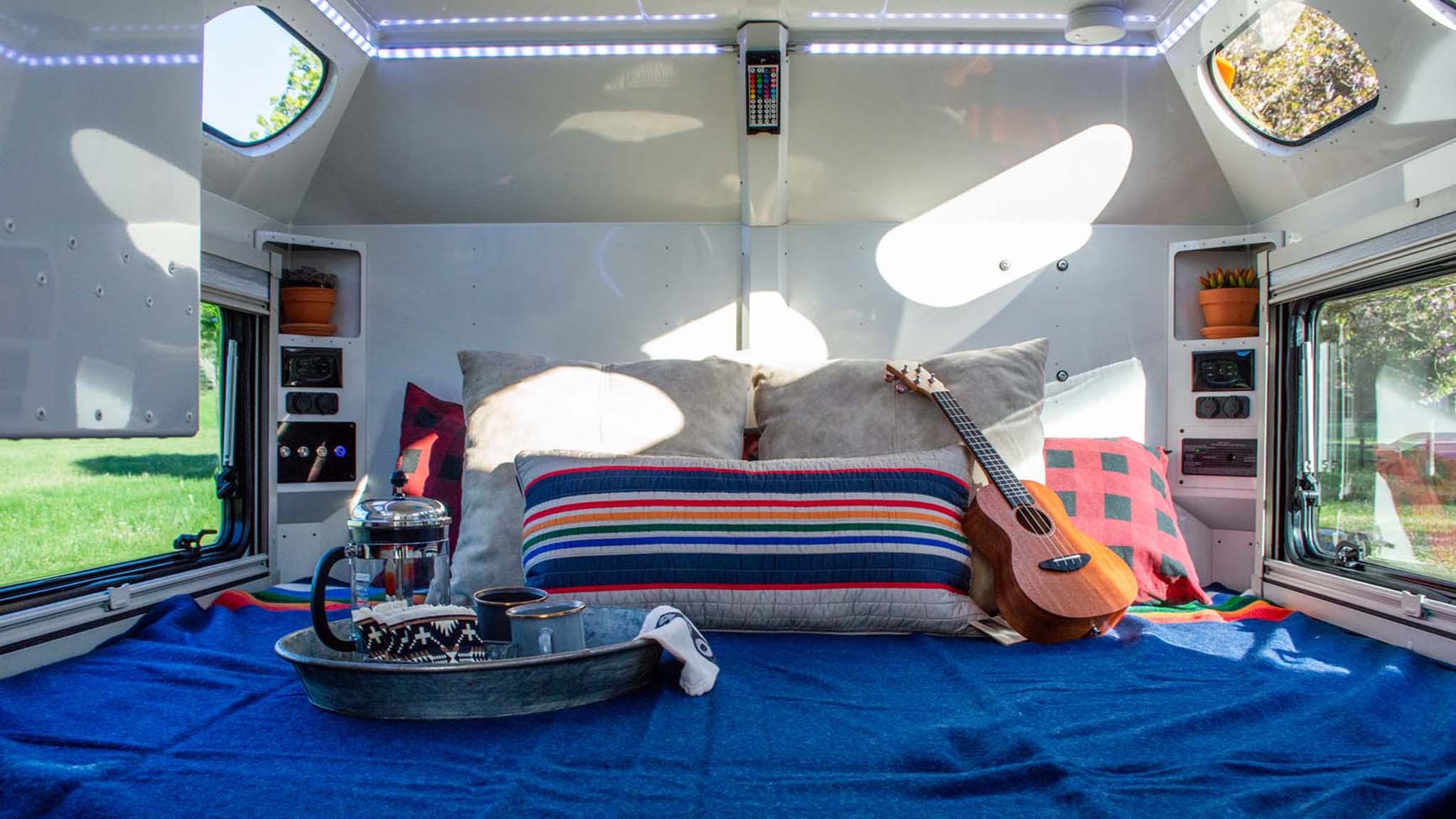 022 mammoth overland tl tall boy overland camping trailer review king bed