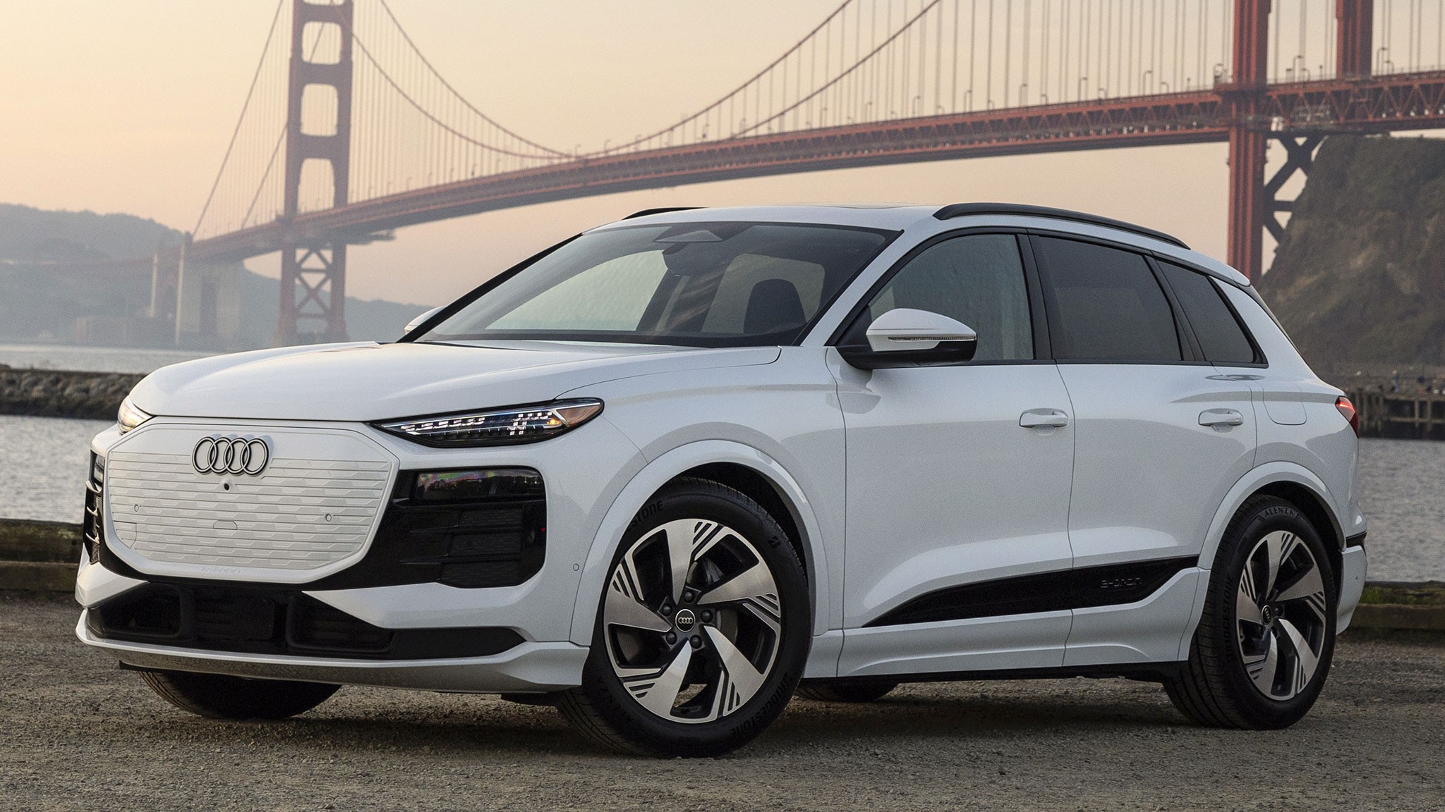 2025 audi q6 e tron glacier white 03