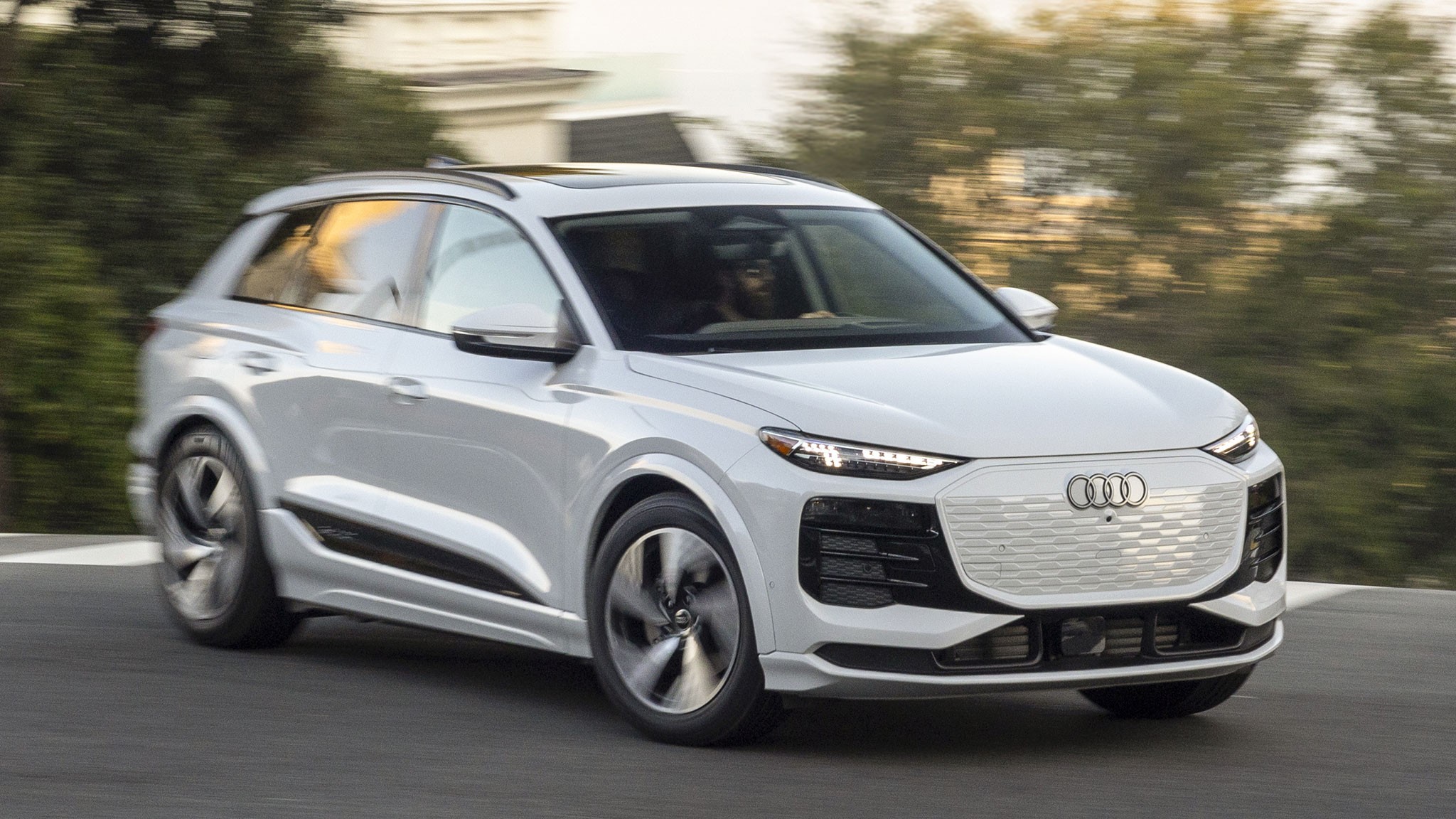 2025 audi q6 e tron glacier white 09