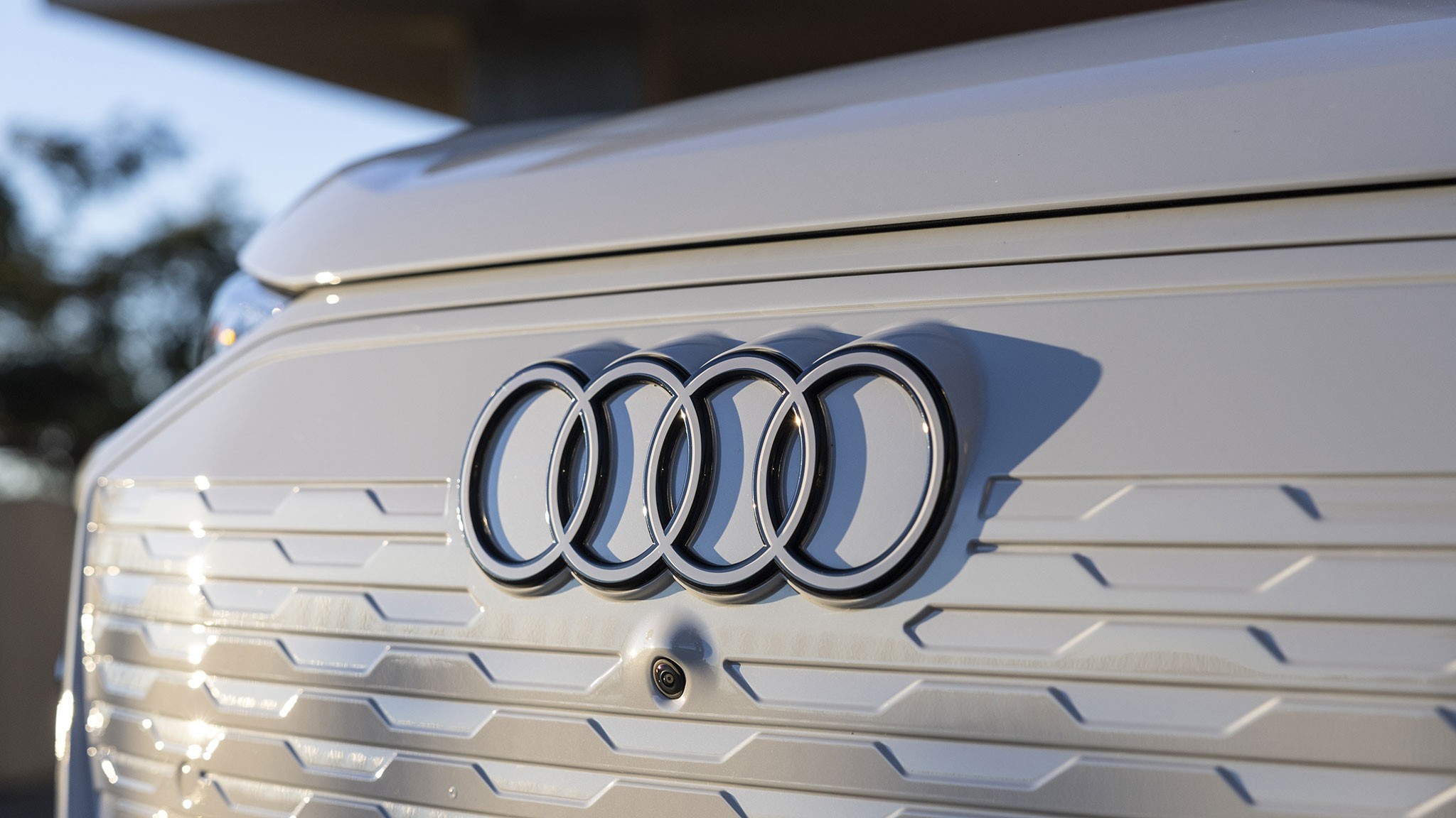 2025 audi q6 e tron glacier white 14