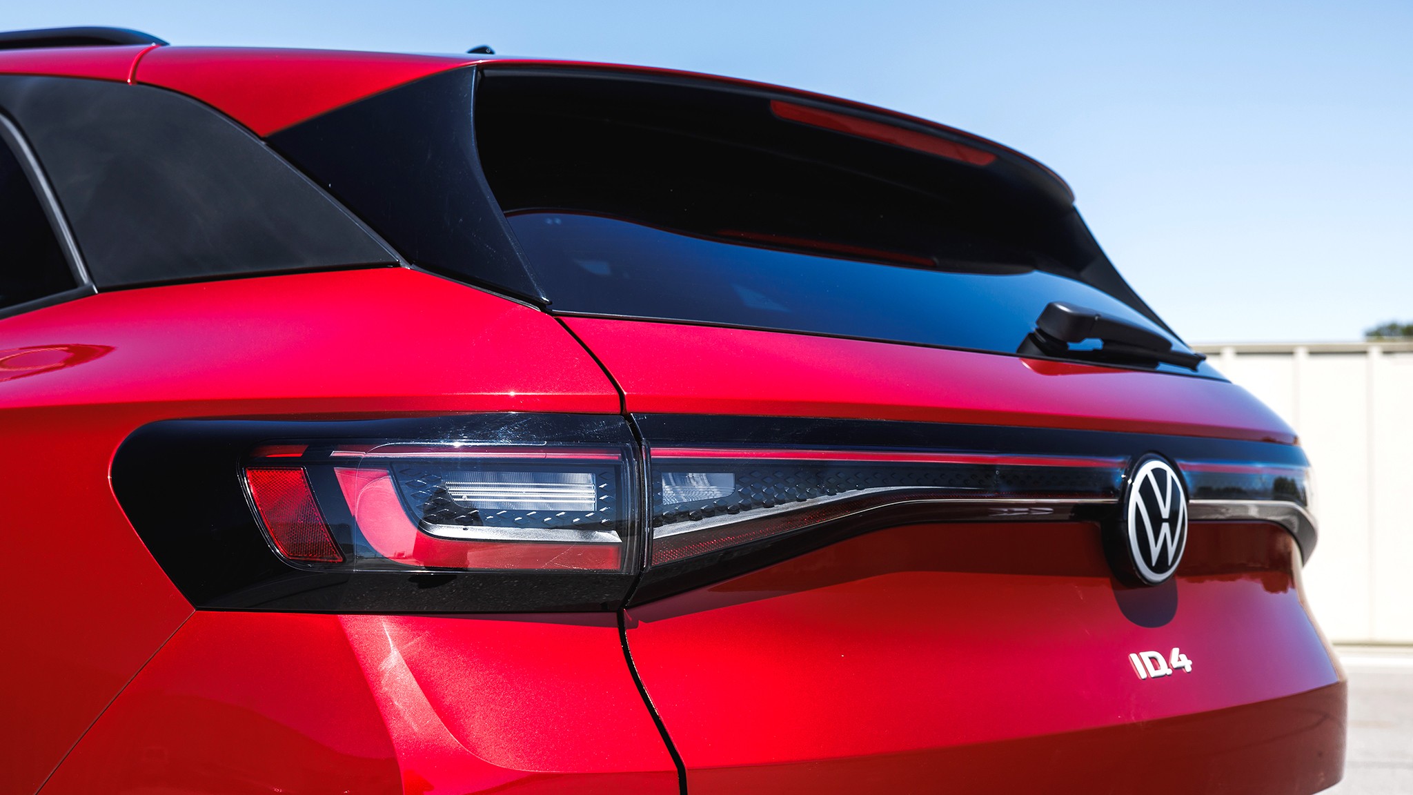 8 2025 Volkswagen ID4 taillight