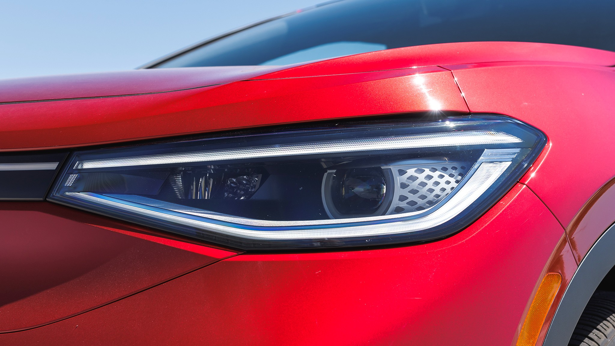 14 2025 Volkswagen ID4 headlight